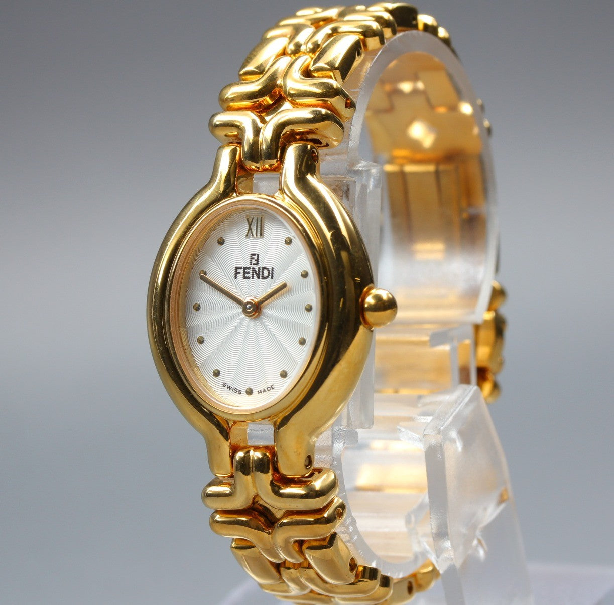FENDI 640L Chameleon Change Gold 24mm Women's Quartz Watch Vintage [14.75cm]