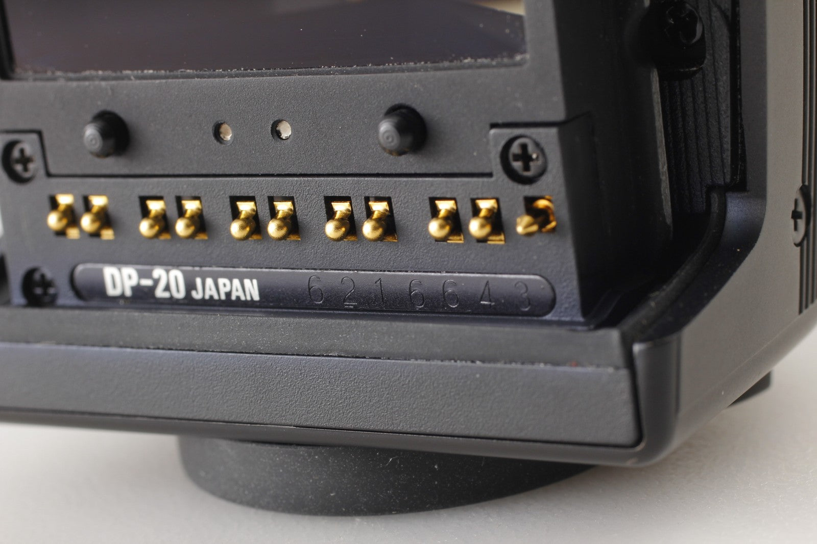 [Near MINT w/Strap] Nikon F4 SLR 35mm Film Camera DP-20 Body only From JAPAN