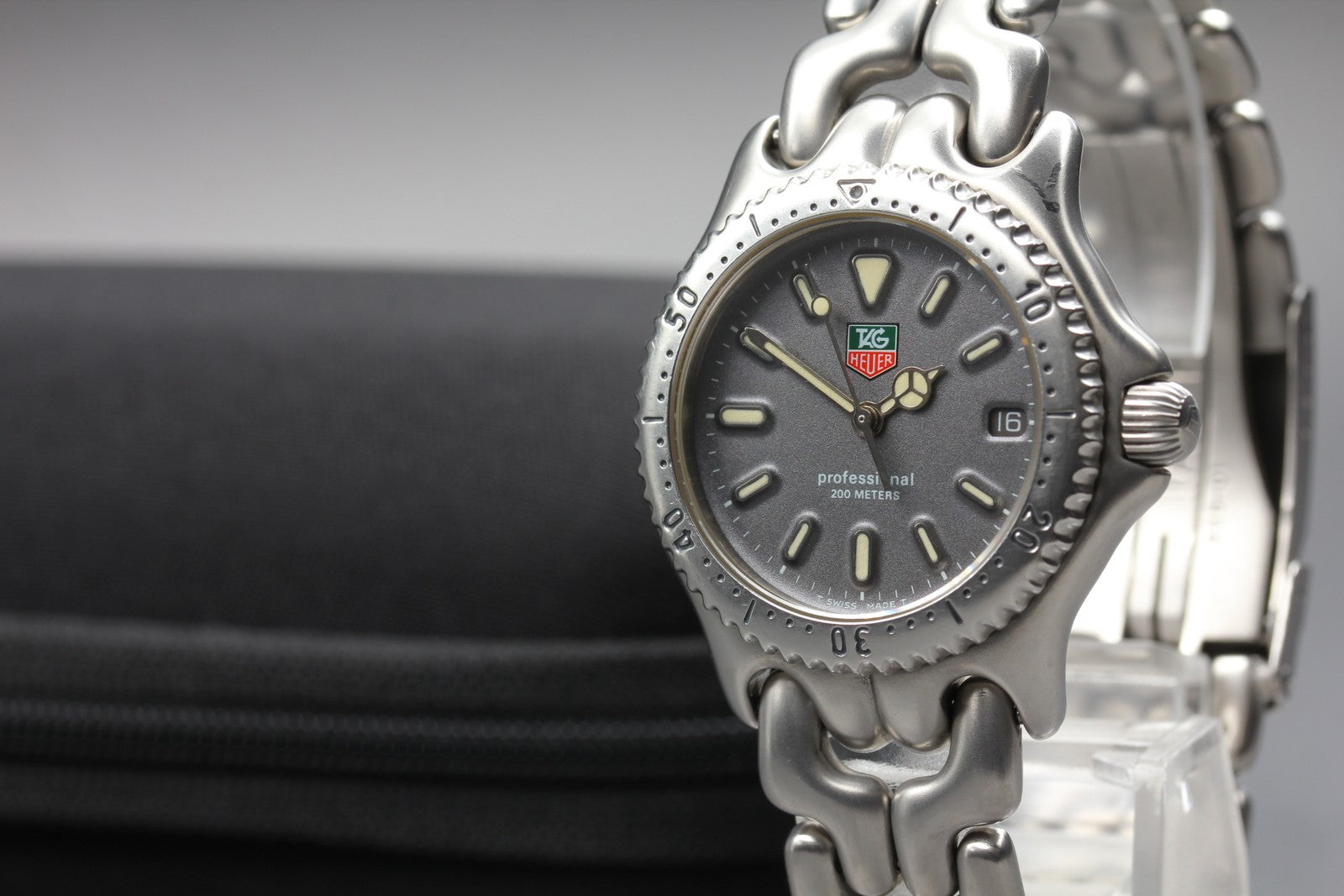 TAG HEUER SEL Professional S99.213K Quartz Gray Dial Men's Watch 33mm JAPAN