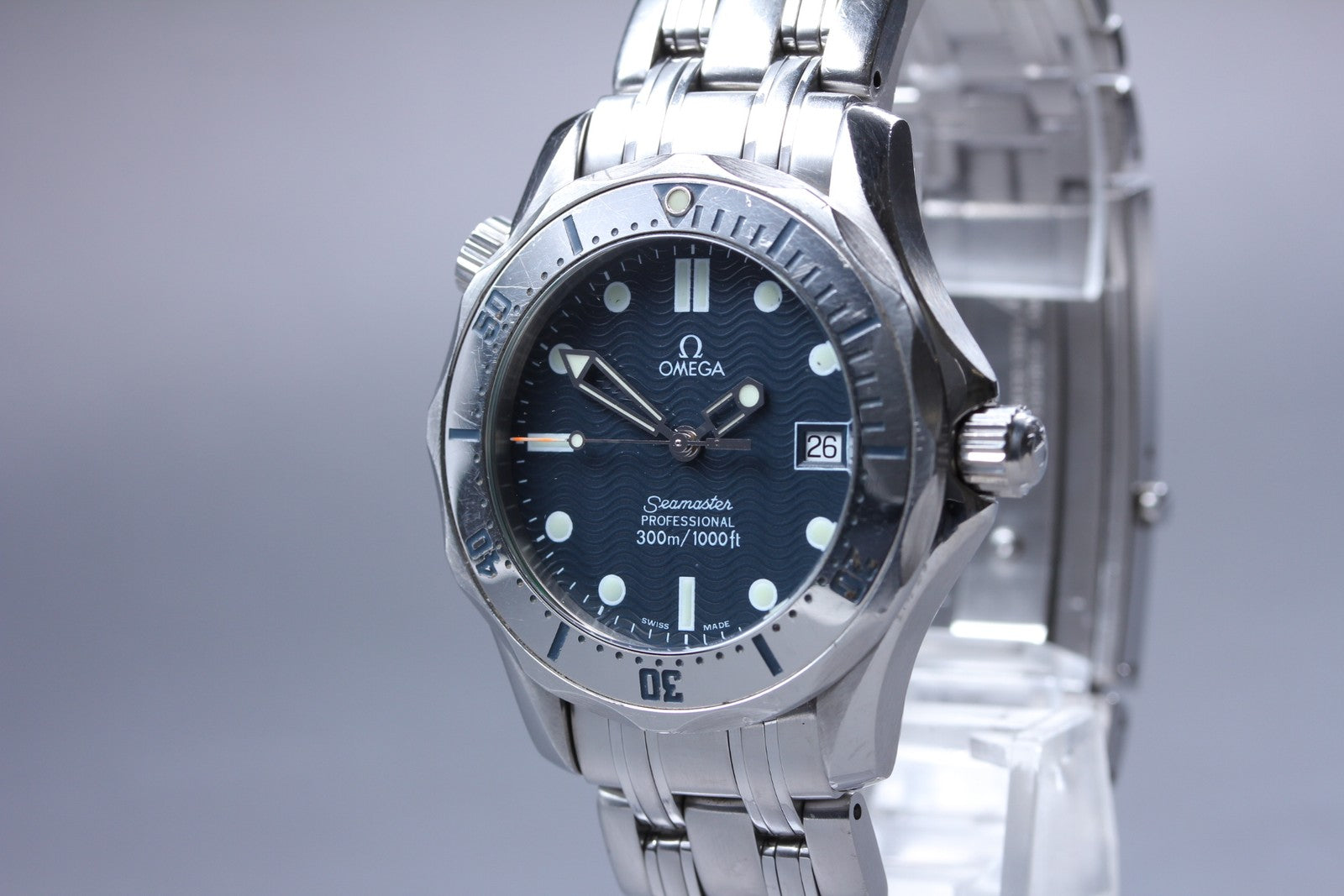 Vintage OMEGA Seamaster 300M 2562.80 Black Quartz Men's Watch 36mm JAPAN