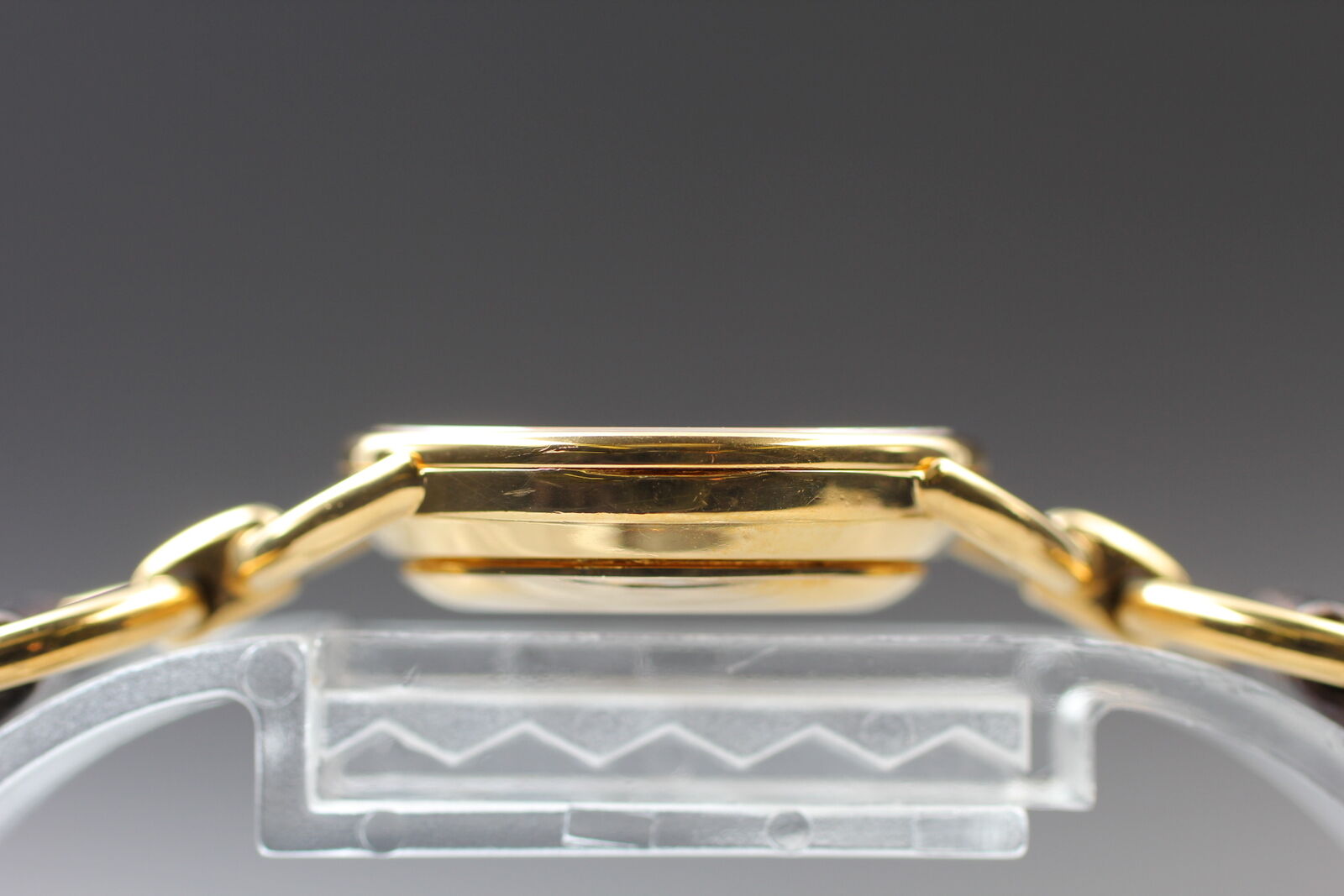 New Battery [Exc+5] Gucci 6000.2.L Gold Black Women's Quartz Watch Vintage JAPAN