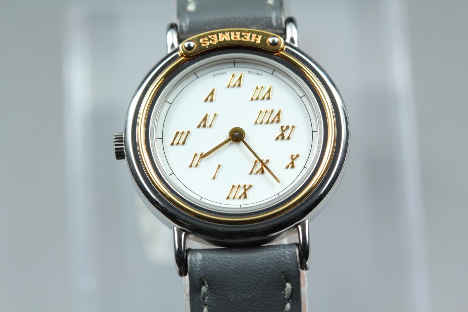 Vintage HERMES Meteor White Dial Gray "P" 24mm Woman's Watch Quartz  [w /Box]