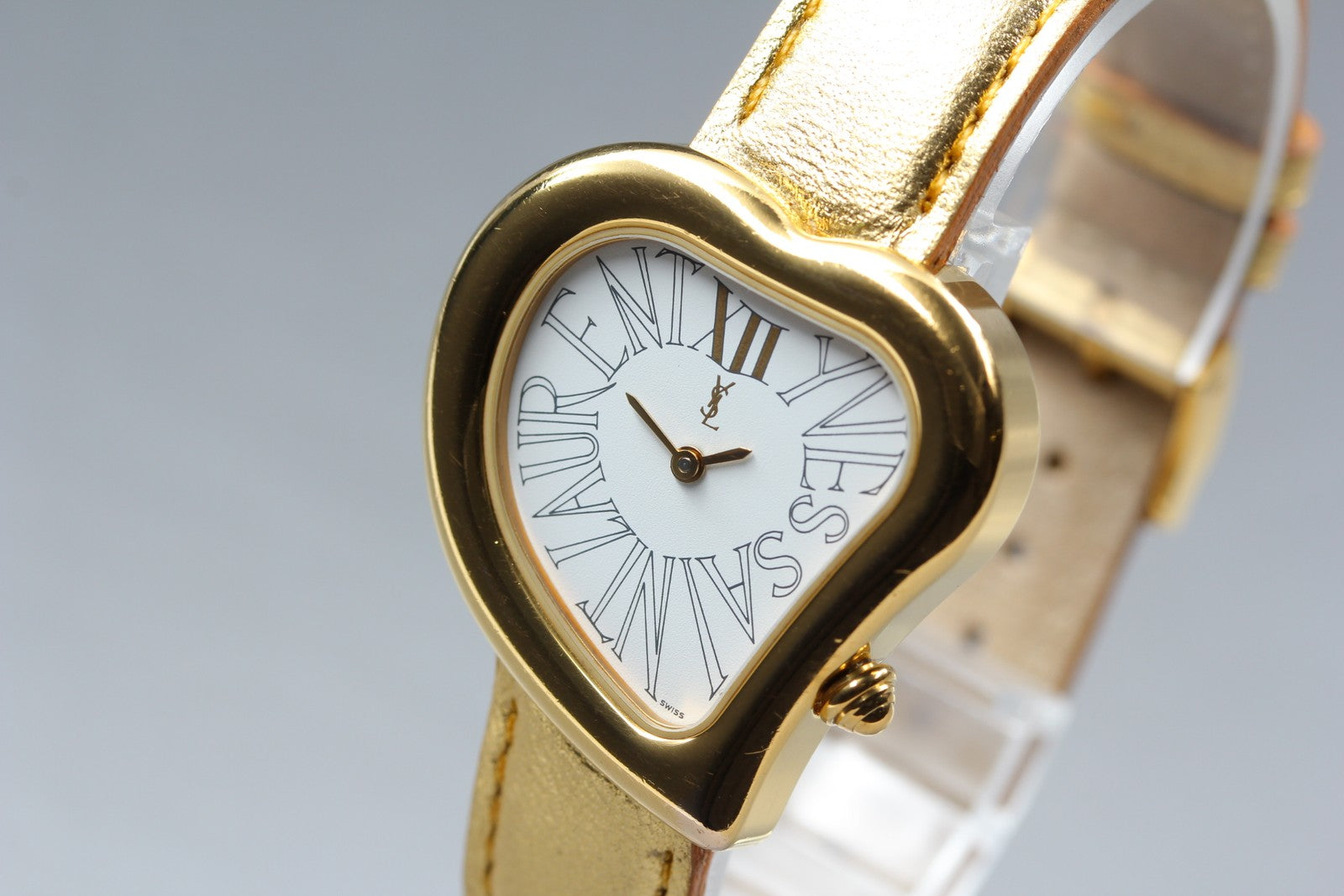 Yves Saint Laurent Heart Gold White Dial 31mm Women's Watch Quartz [w/Box]