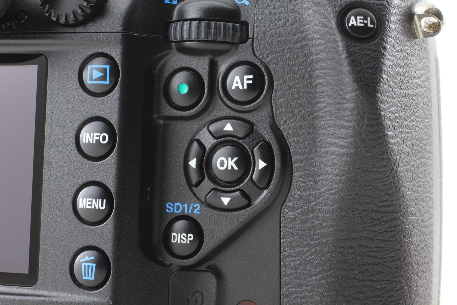 Only 1844 shots / Latest Firmware [MINT] Pentax 645D 40 MP Digital Camera JAPAN