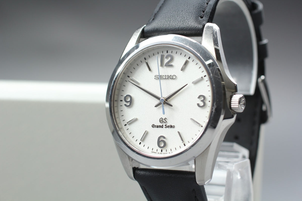 GRAND SEIKO 8J55-0010 SBGF009 GS 35mm White Black Quartz Men's Watch JAPAN