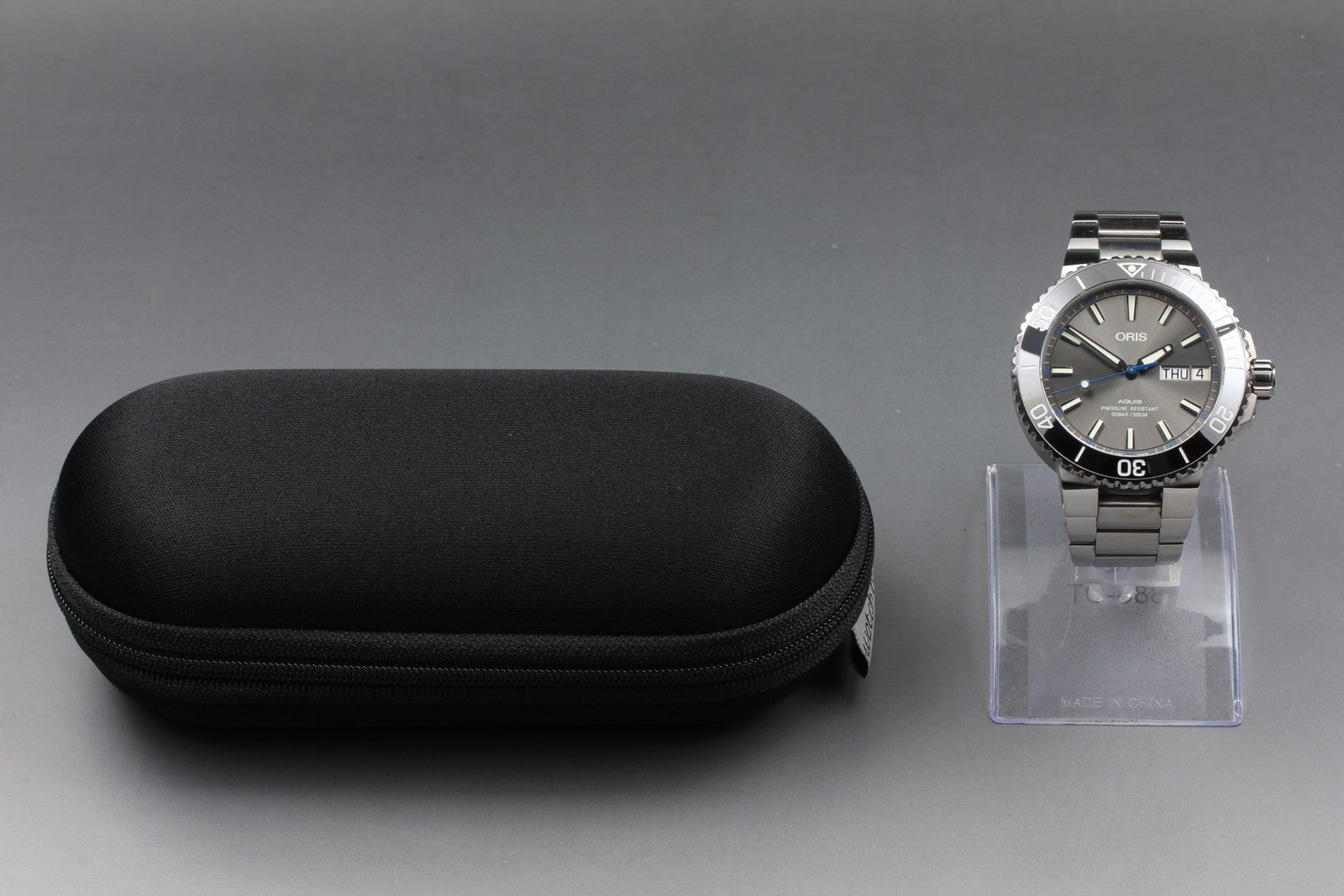 ORIS Aquis 7733 Black Dial Automatic Day/Date Men's Watch 45mm JAPAN