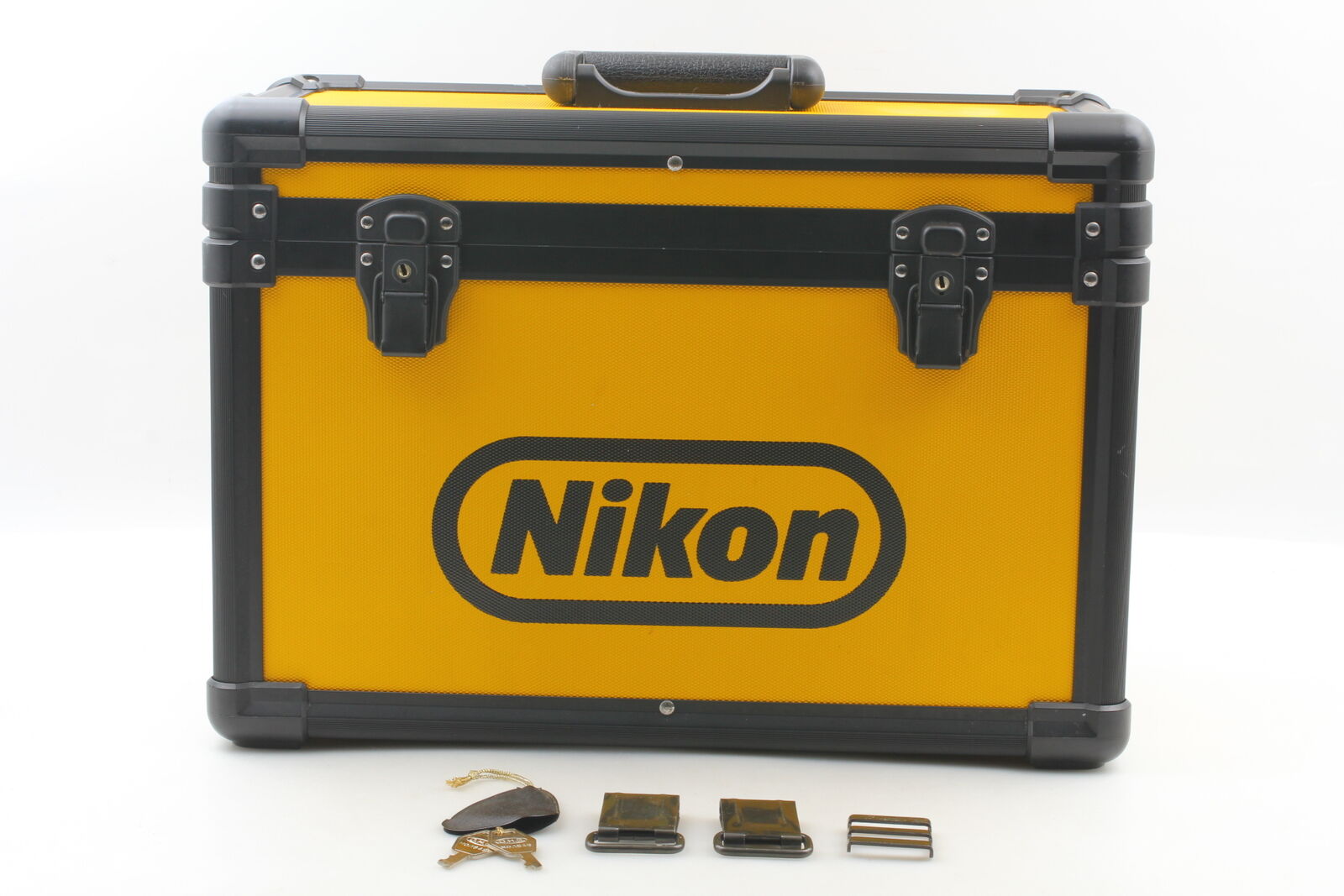 [Exc+5] Rare Nikon Vintage Yellow Hard Aluminum Camera Trunk Case From JAPAN