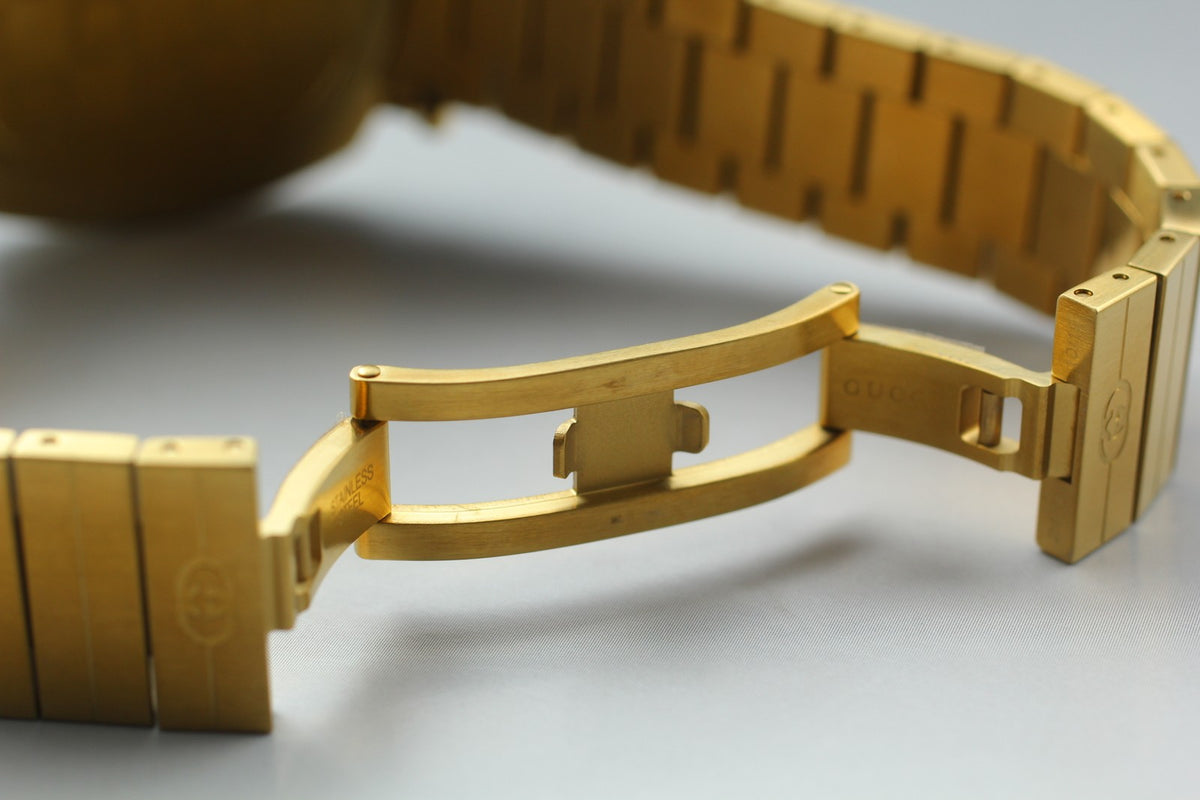 [Near MINT Box] GUCCI Grip 157.4 YA157403 34mm Gold GG Man's Quartz Watch