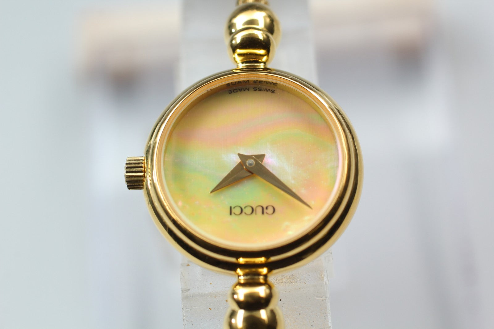 Vintage Gucci 2700.2.L Shell Dial Gold Bangle 19mm Women's Quartz Watch [ Box ]