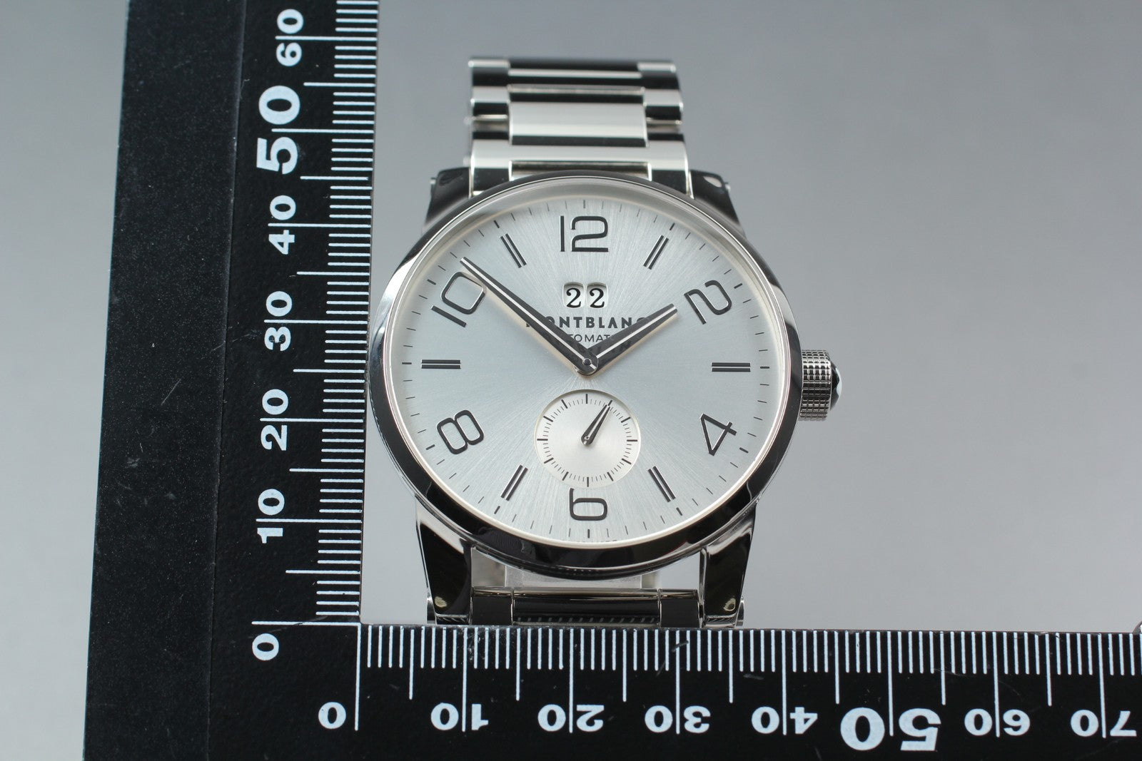 [Near MINT- Box] Montblanc TimeWalker 7050 Silver 42mm Men's Automatic Watch