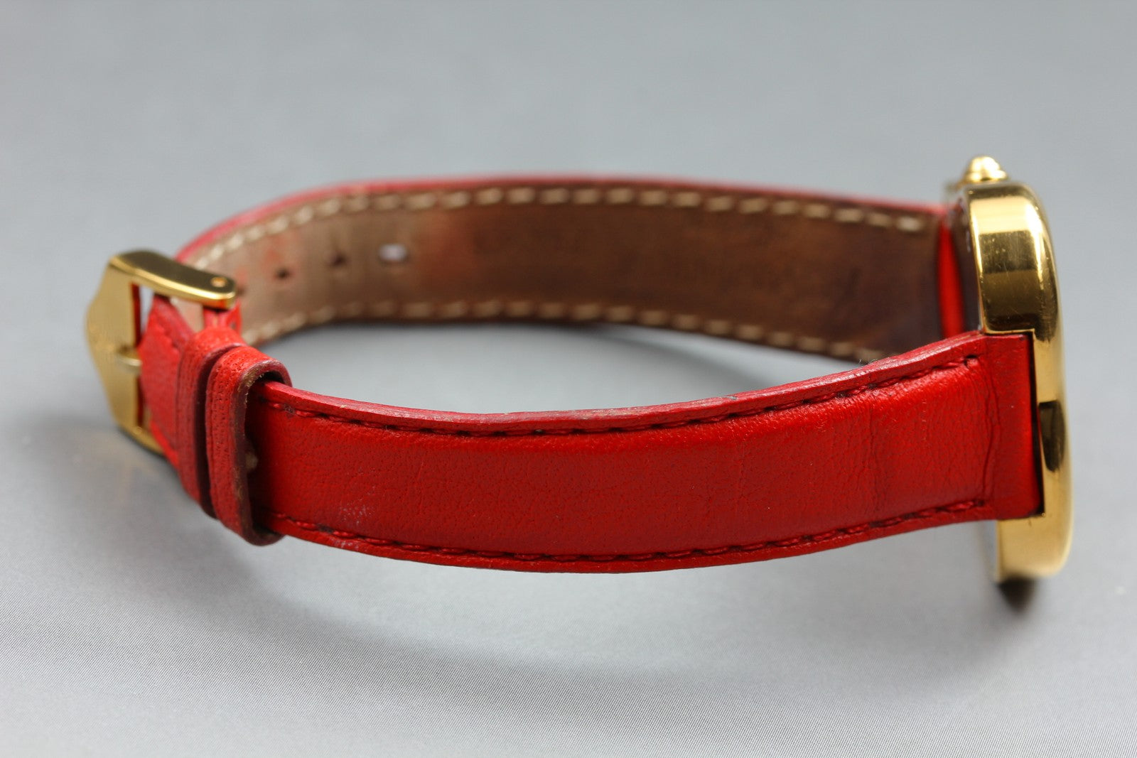 Vintage Yves Saint Laurent Heart Gold Red Leather 30mm Women's Watch Quartz