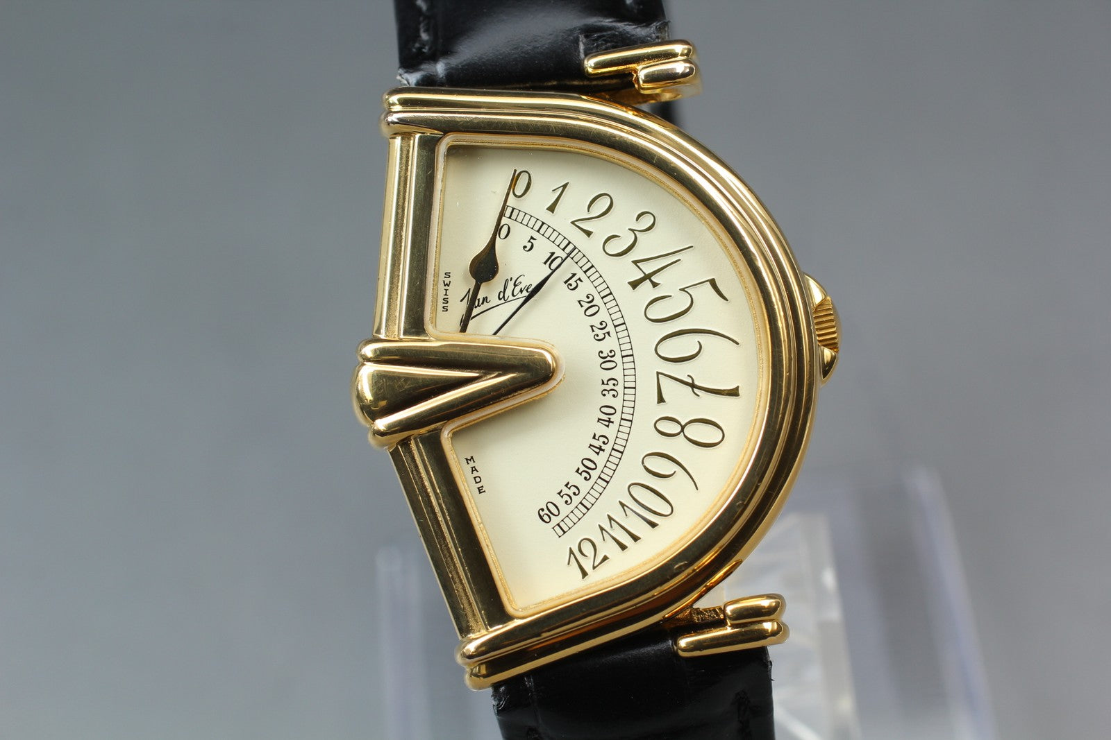 Vintage Jean d'eve Sectora Gold 30mm Black Unisex Quartz Watch JAPAN