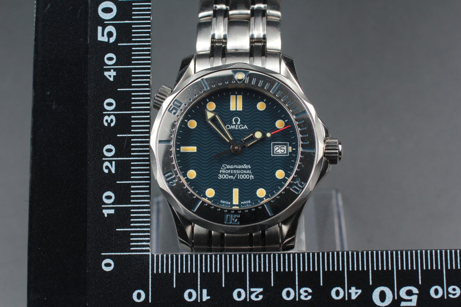 New Batt[Exc+5] OMEGA Seamaster Professional 2562.8 Quartz Men's Watch 37mm JP