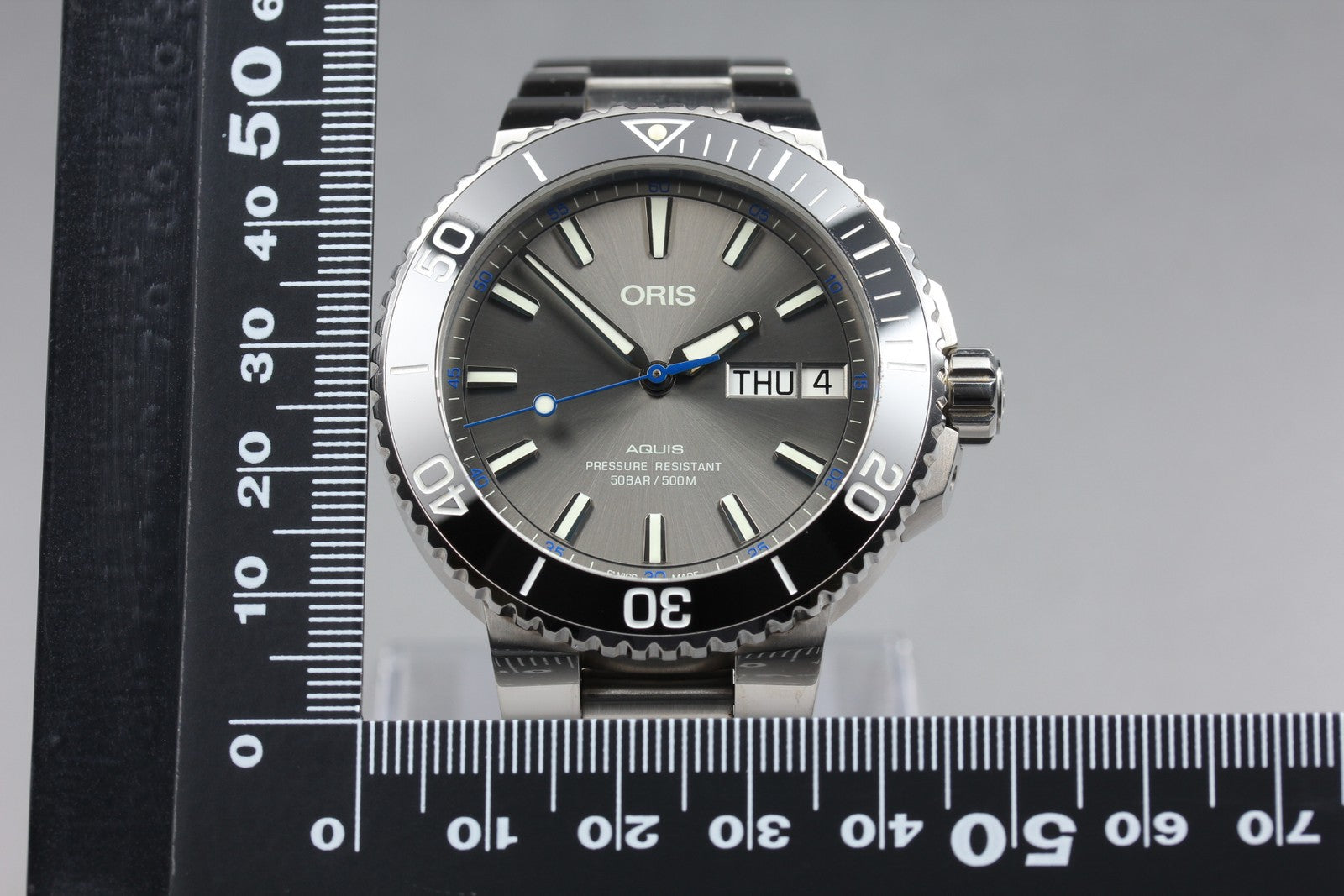 ORIS Aquis 7733 Black Dial Automatic Day/Date Men's Watch 45mm JAPAN