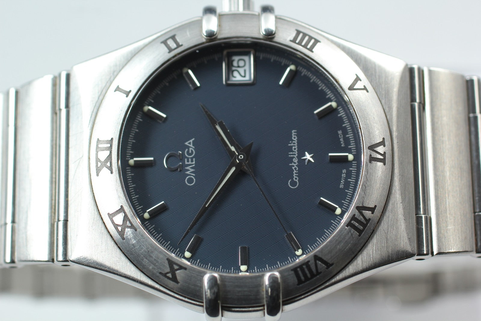 New Batt Vintage OMEGA Constellation Cal.1512 Quartz Men's Watch 33mm From JAPAN