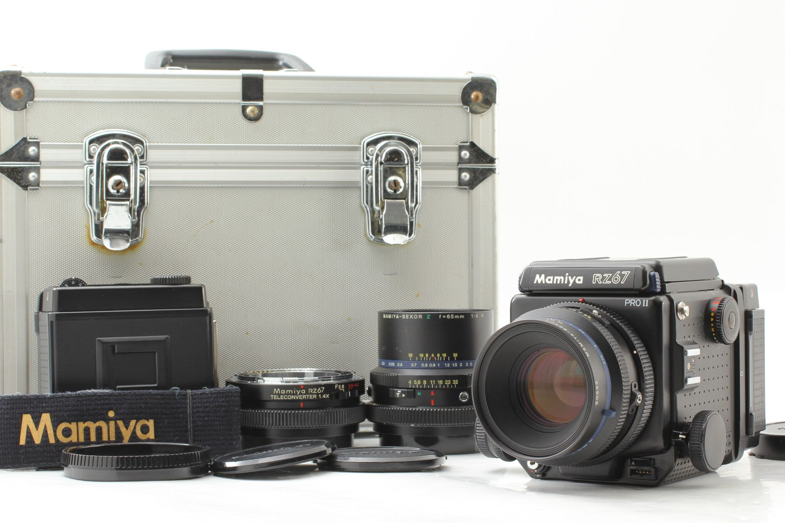 Mamiya RZ67 Pro2,RZ67 レンズ5本セット Exc+5] Mamiya RZ67 Pro II Camera 110 65 Z Lens Film back x2 telecon 1