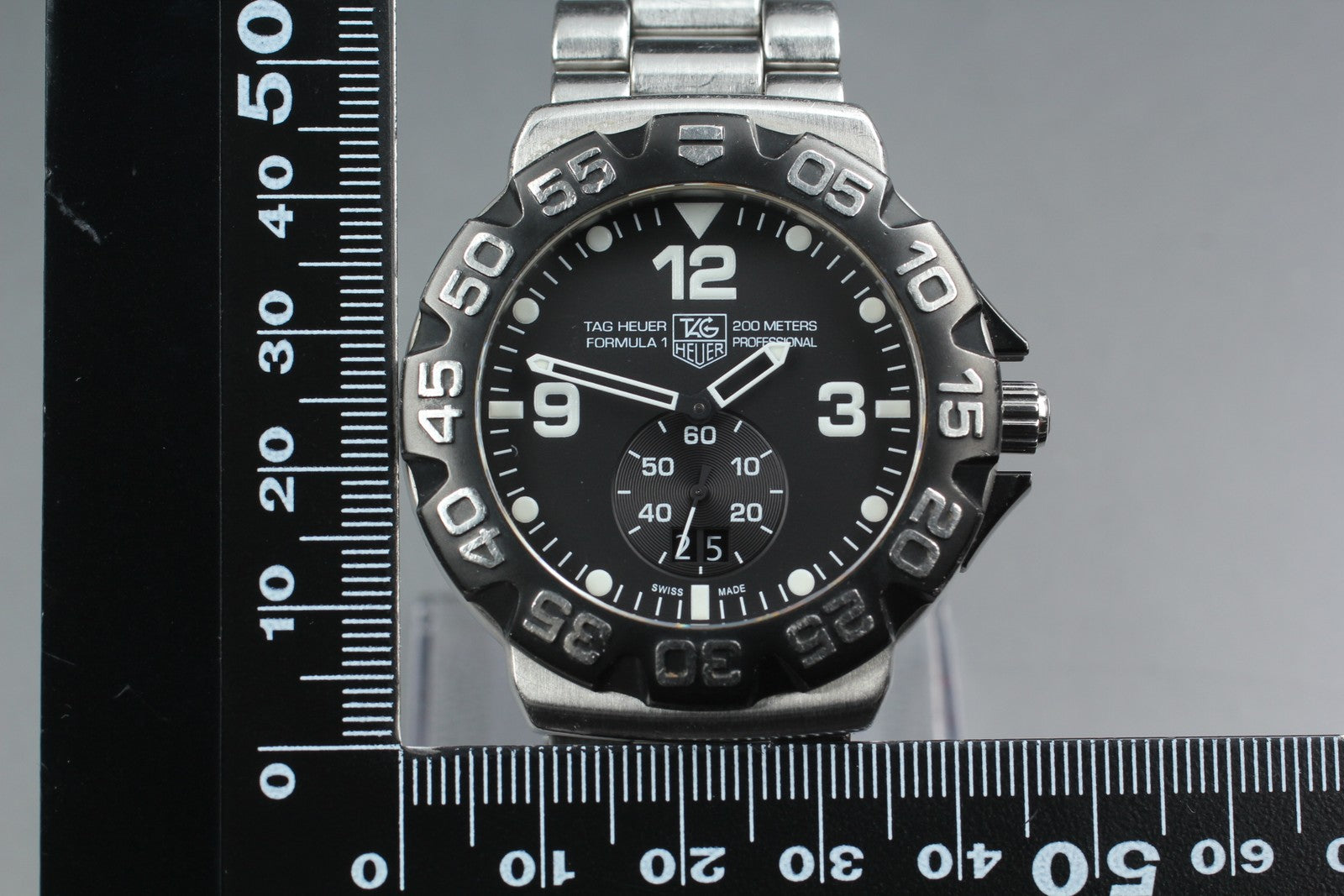 TAG Heuer Formula 1 WAH1010 Black Dial Quartz Men's Watch 44mm From JAPAN