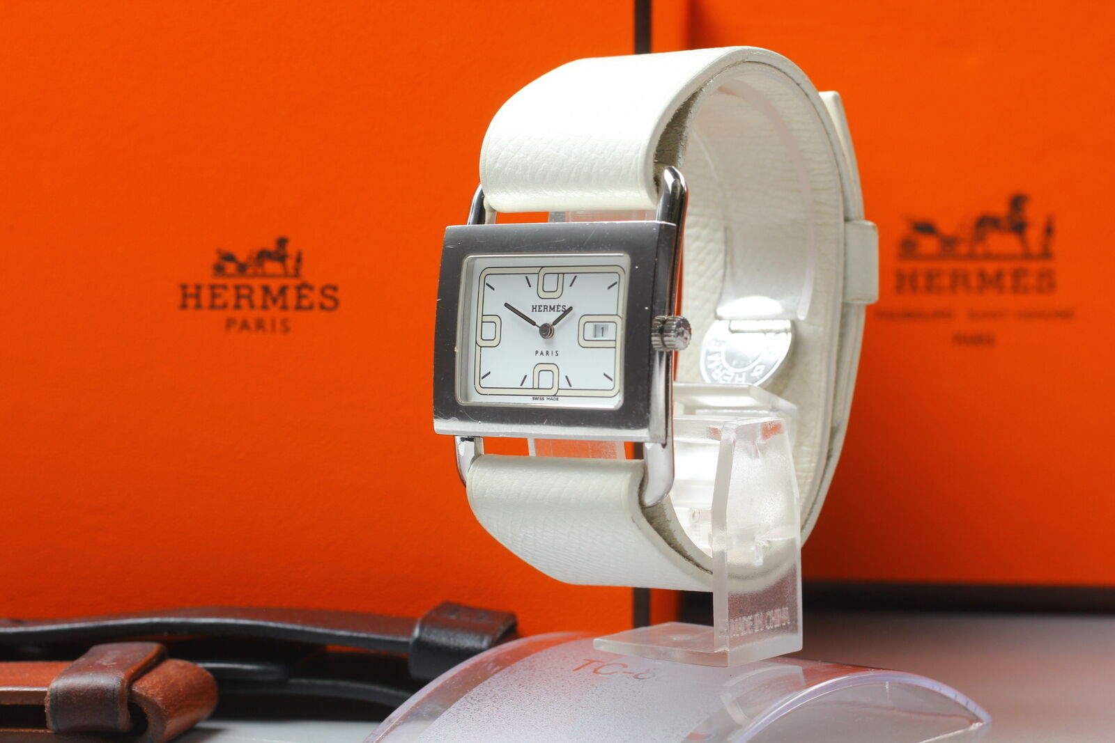 New Battery [ Exc+5 Box] HERMES Valenia BA1.510 Silver 32mm Qz Women's Watch JP