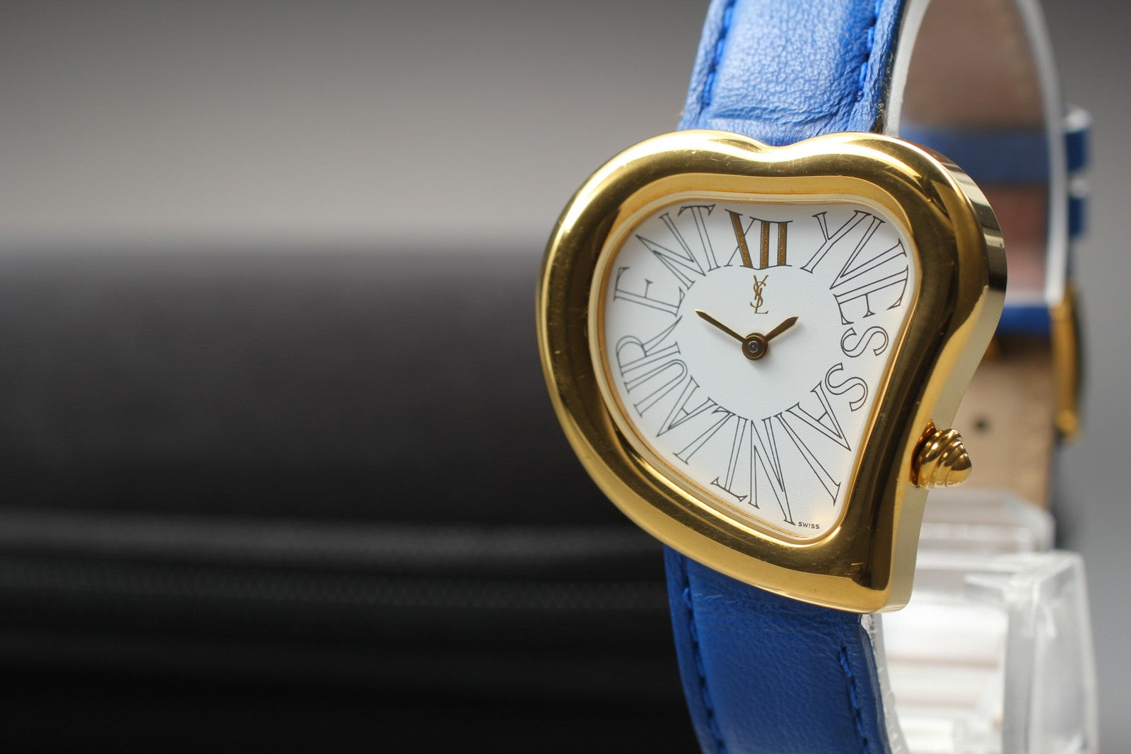 [Exc+5] Yves Saint Laurent Heart Gold Blue 30mm Women's Watch Quartz JAPAN