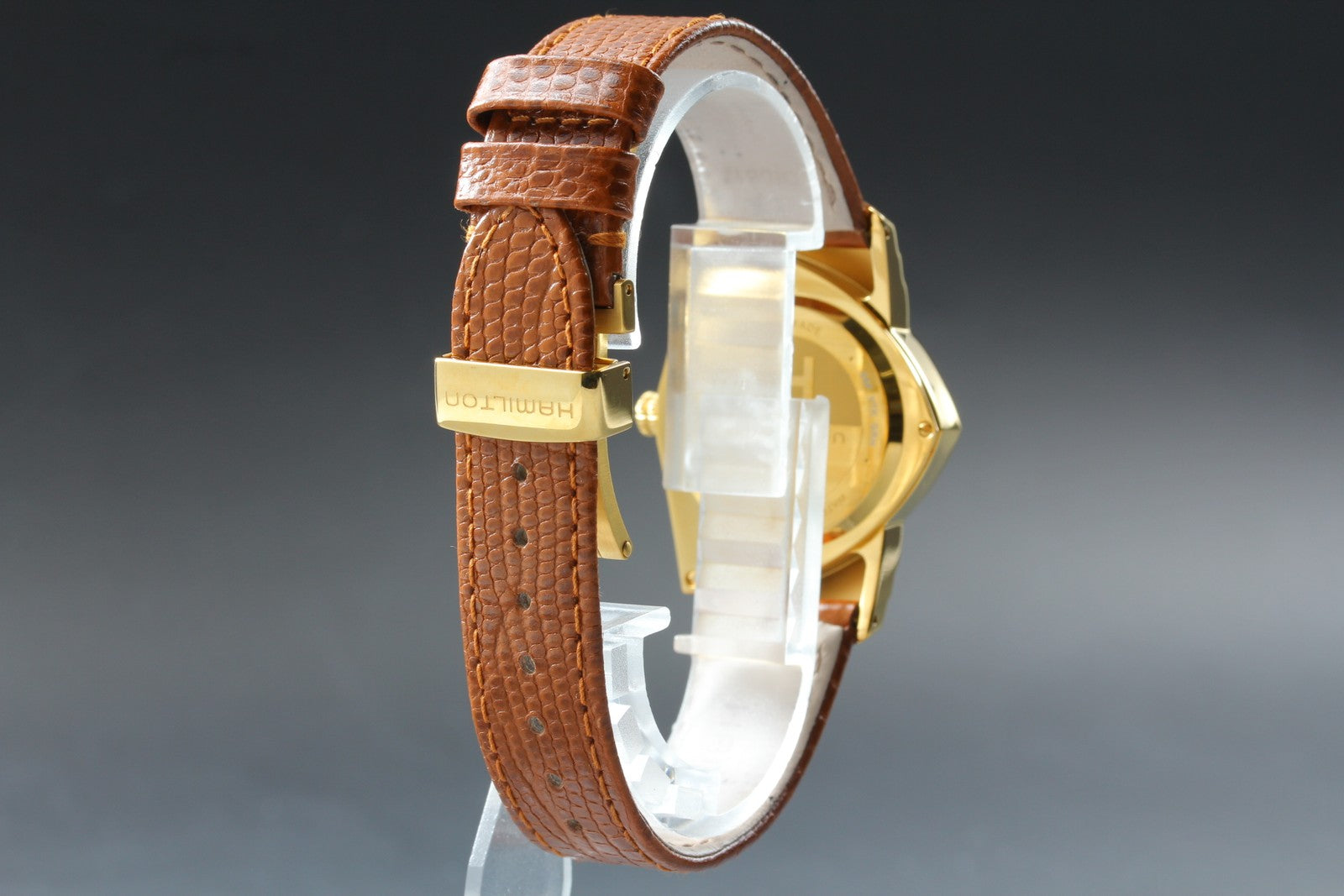 New Batt Hamilton Ventura H243010 H600243100 White Quartz Men's Watch 32mm  Box
