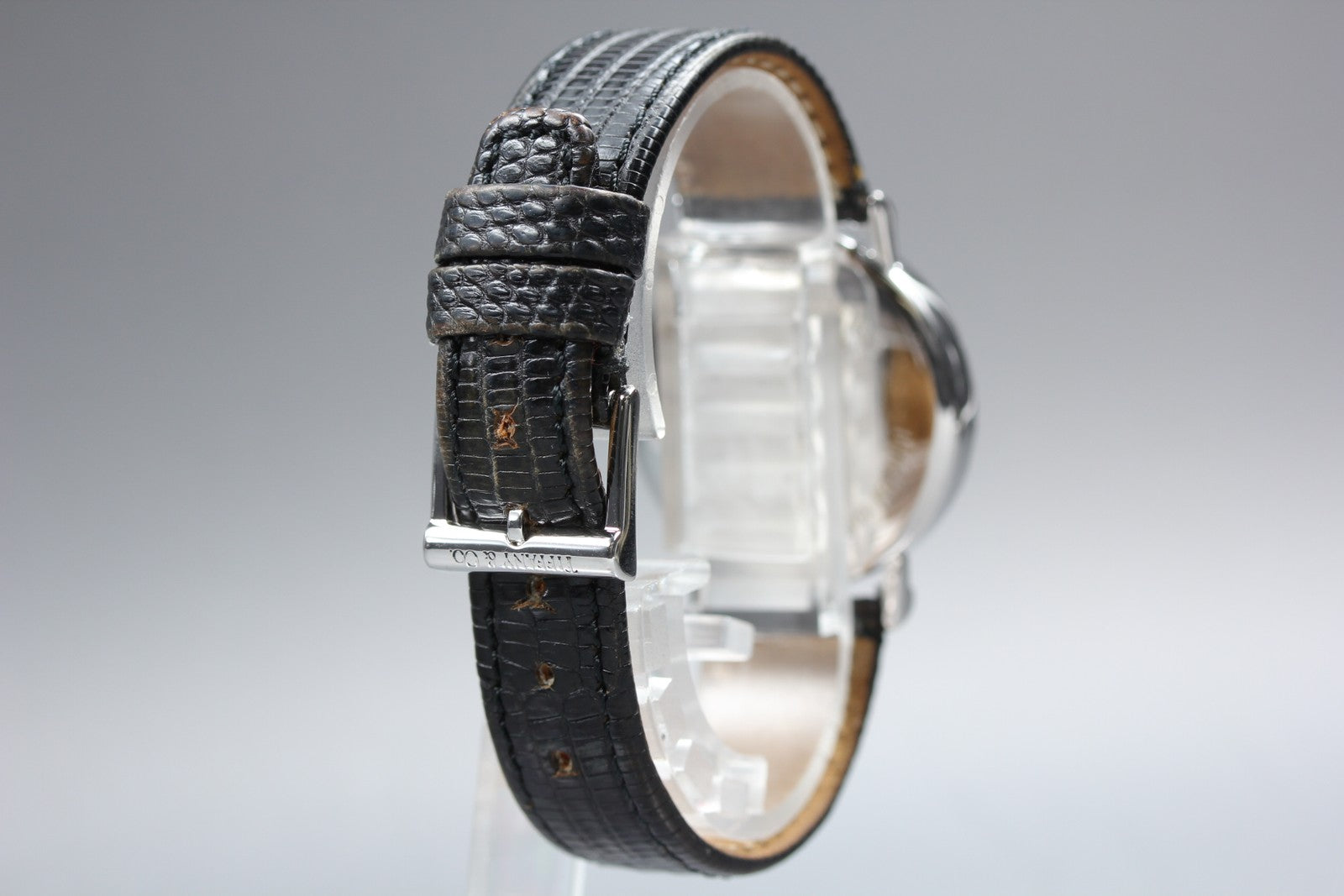 Tiffany & Co Atlas M0640 31mm Roman Silver Black Leather Unisex Quartz Watch