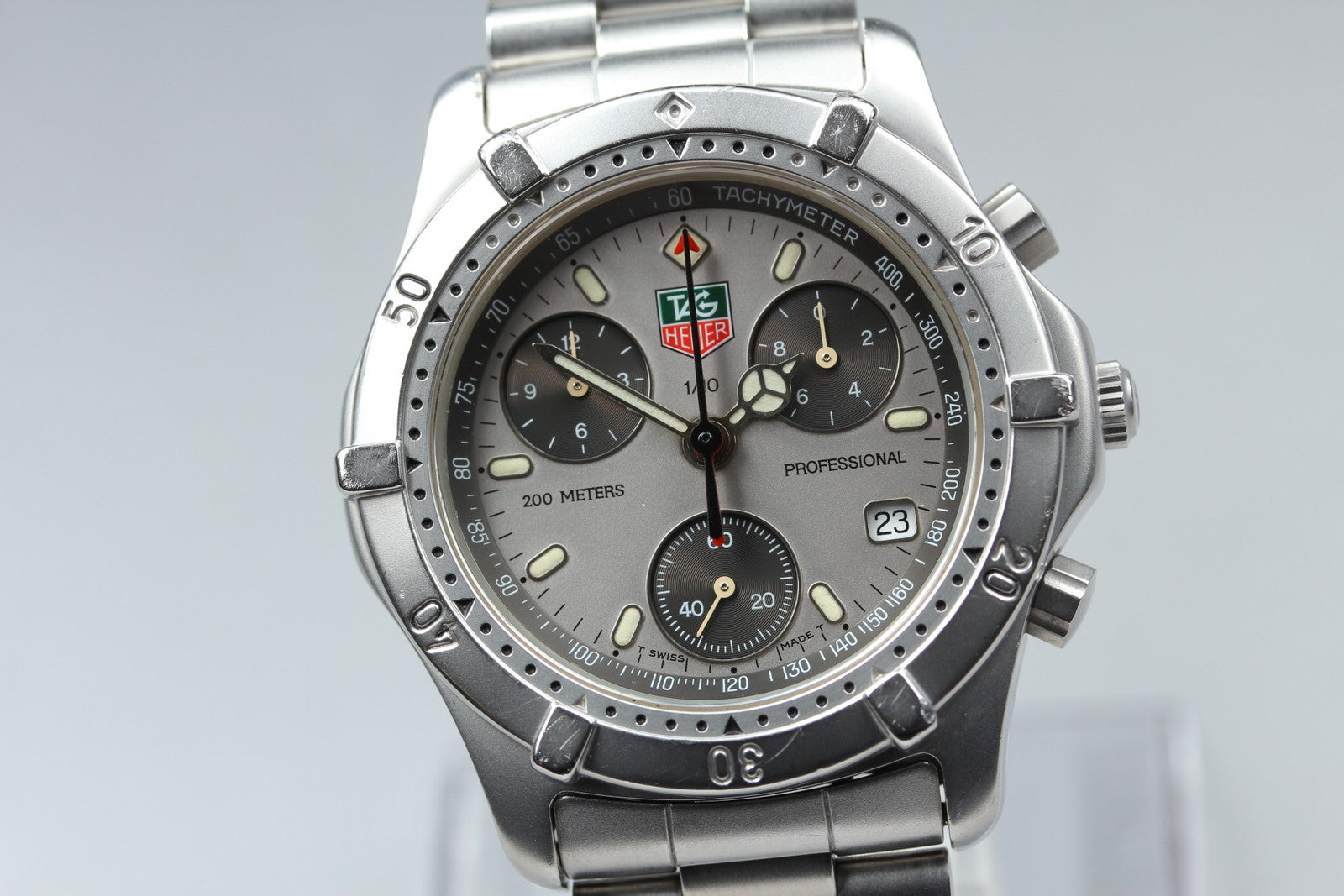 Vintage TAG HEUER Professional CE1111 Quartz Gray Men's Watch 40mm JAPAN Box