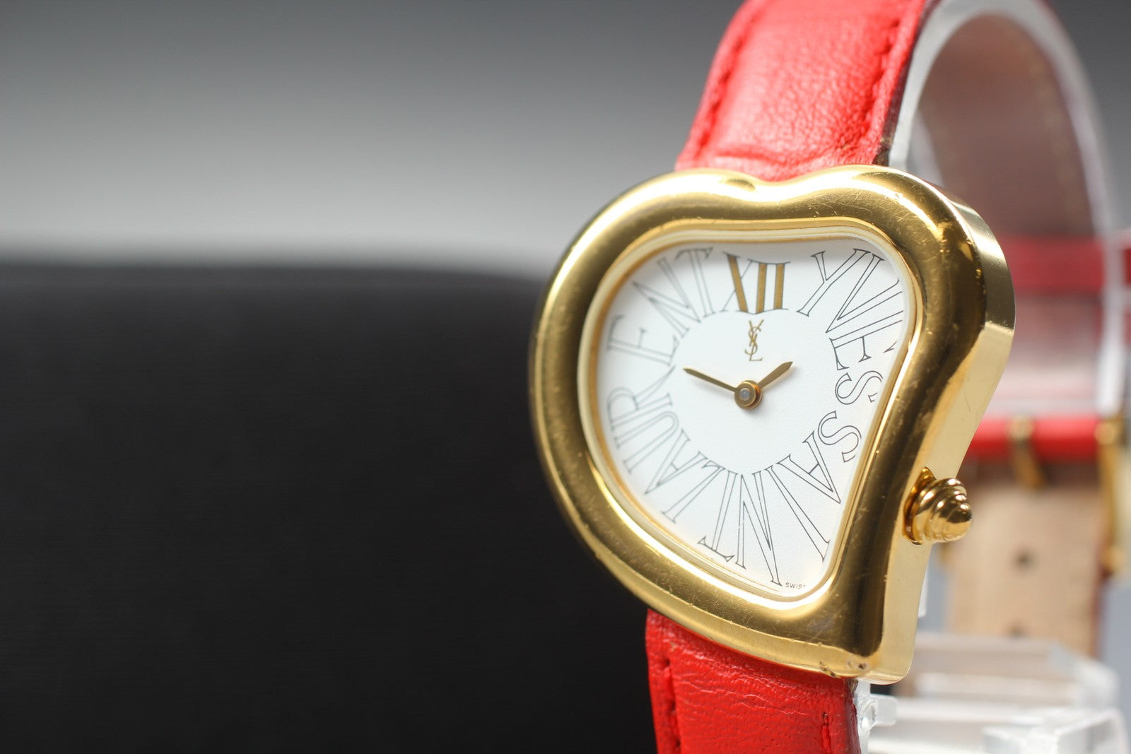 [Exc+5] Yves Saint Laurent Heart Gold Red 30mm Women's Watch Quartz JAPAN