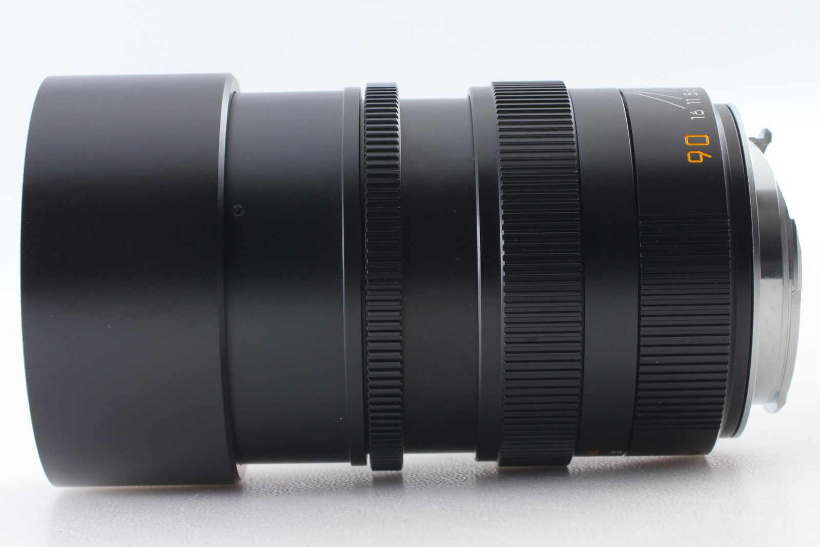 [MINT] Leica Leitz Summicron M 90mm f/2 E55 M-mount Lens From JAPAN