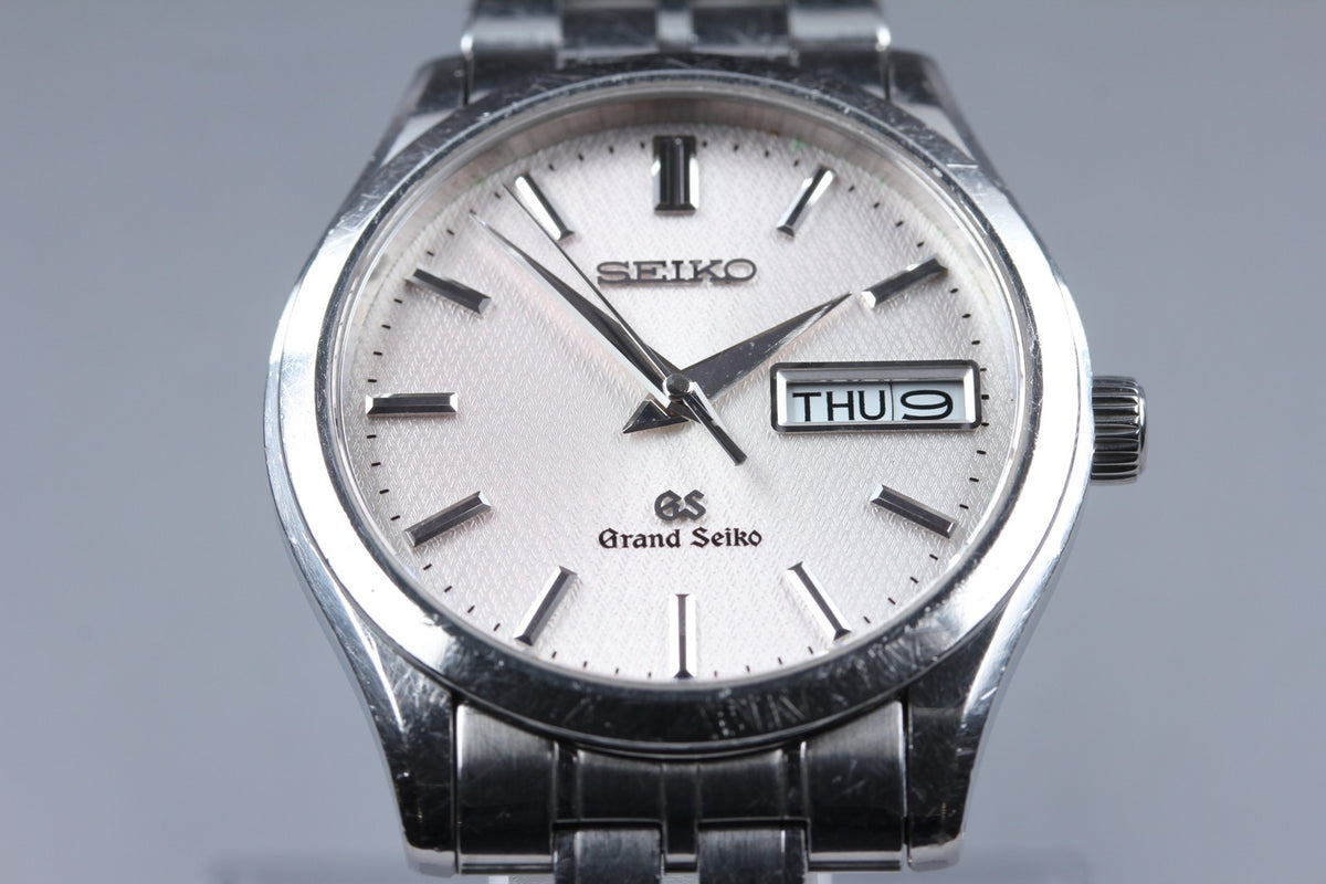 [Exc+4 Box] GRAND SEIKO 9F83-9A00 GS 36mm Silver White Day Date Qz Men's Watch