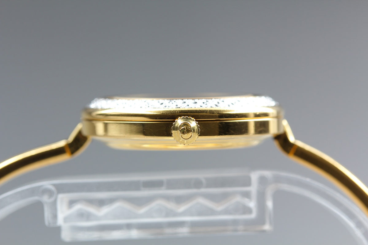 [Overhauled] Gucci Change Bezel 11/12.2 Black Dial Gold Women's Quartz Watch