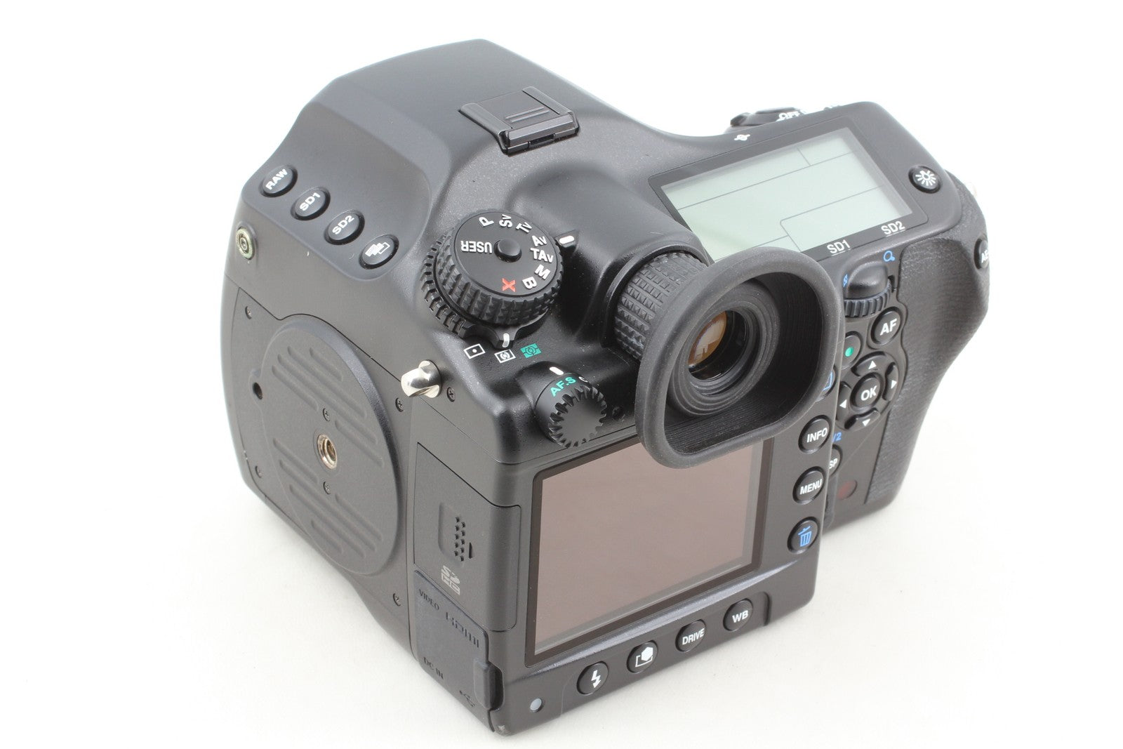 Only 1844 shots / Latest Firmware [MINT] Pentax 645D 40 MP Digital Camera JAPAN