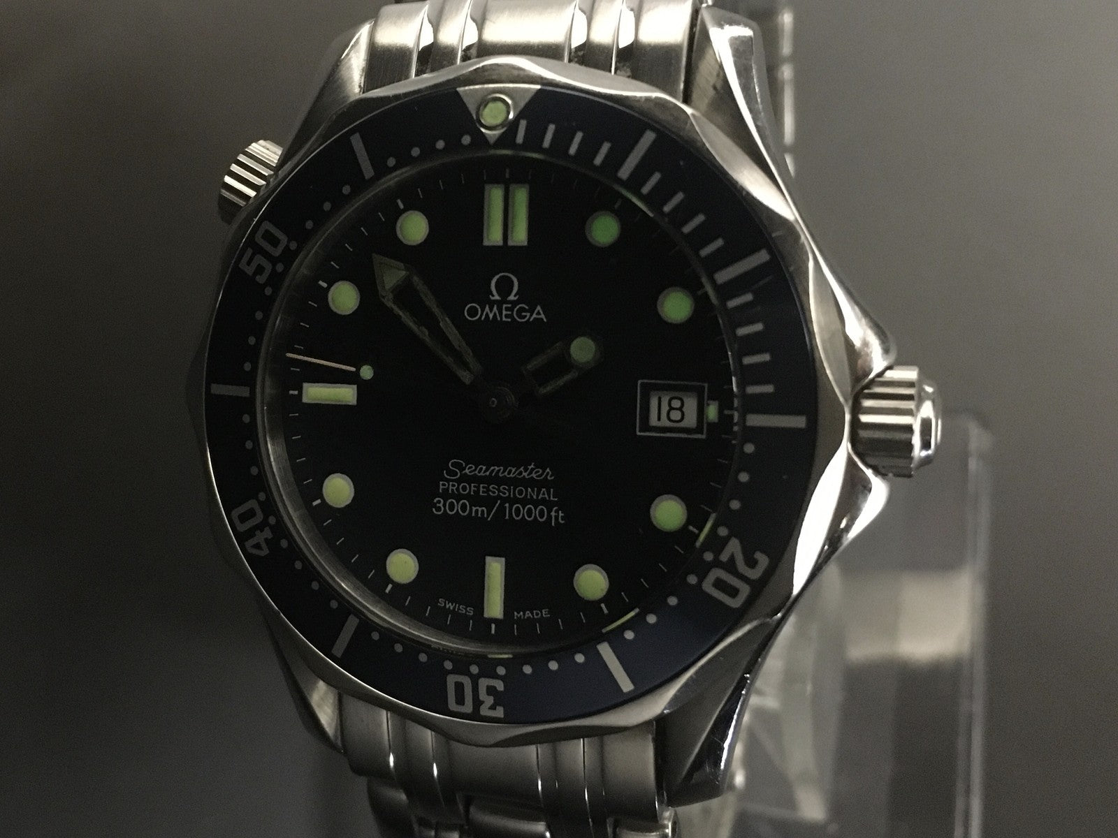 New Batt OMEGA Seamaster 300M 2561.80 Blue Quartz Date Men's Watch 36mm Japan