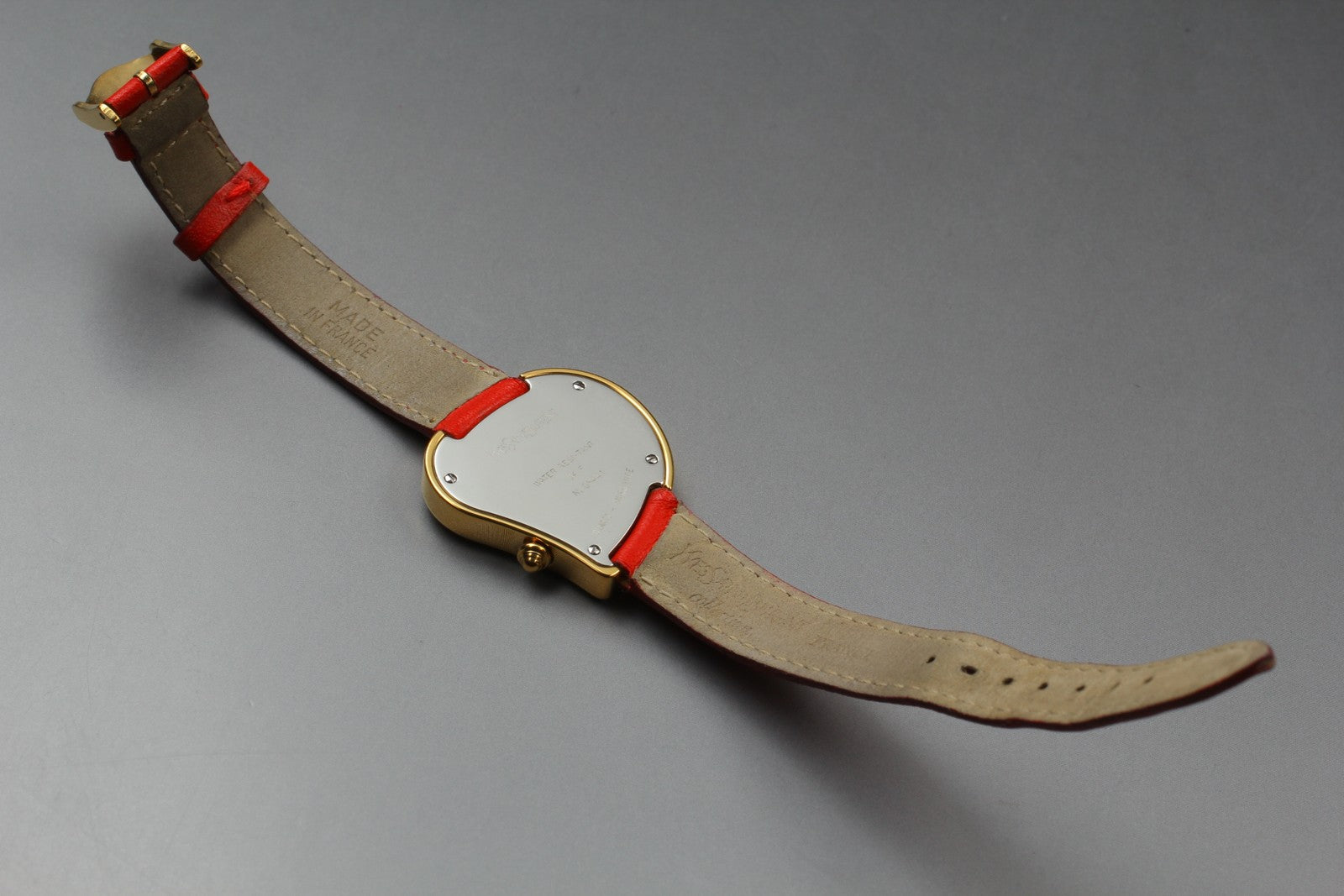 [Exc+5] Yves Saint Laurent Heart Gold Red 30mm Women's Watch Quartz JAPAN