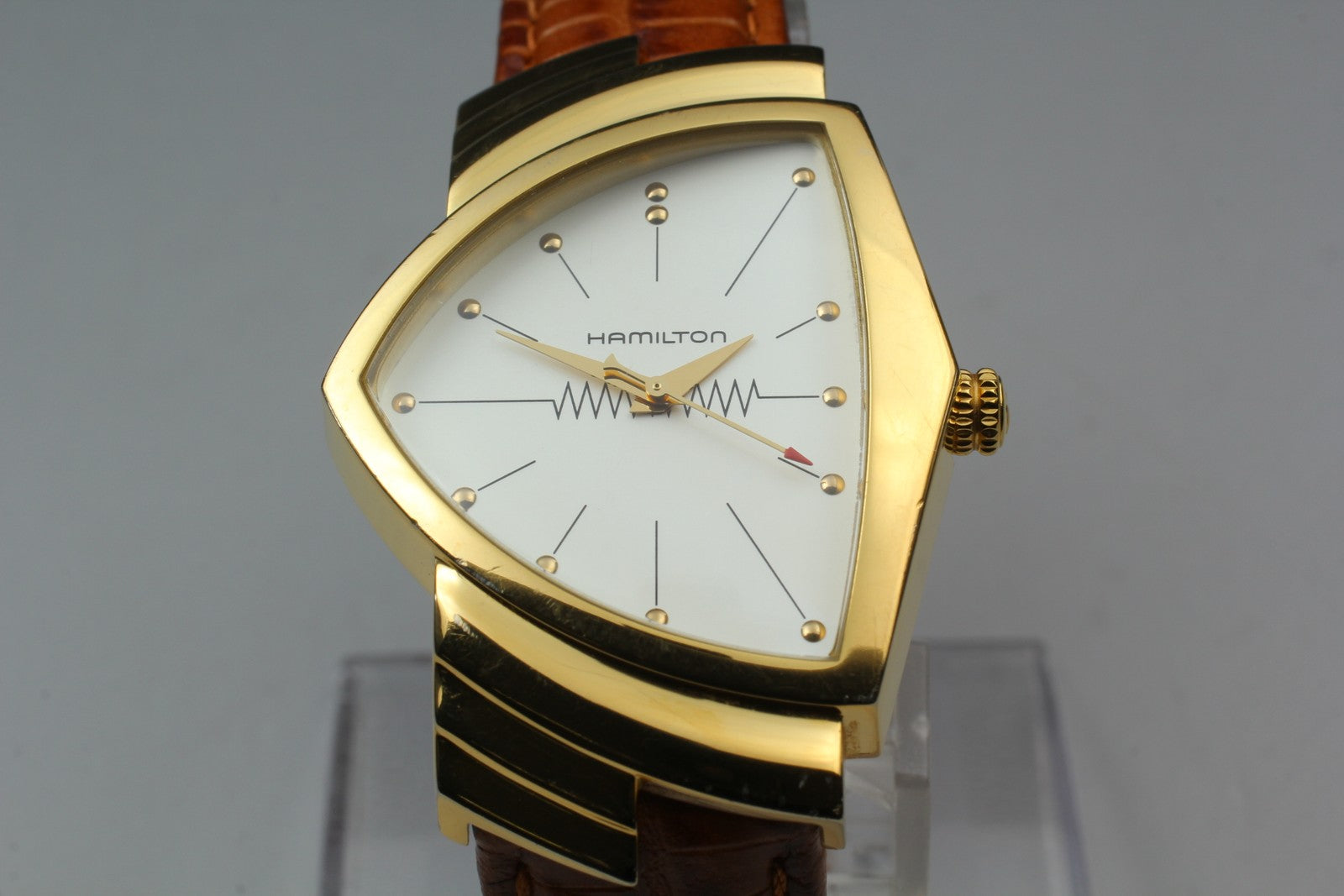 New Batt Hamilton Ventura H243010 Quartz White Dial Women's Watch 32mm JAPAN Box