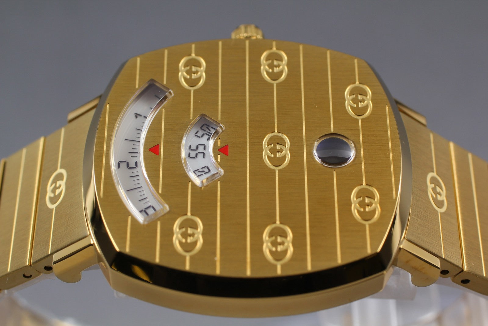 [MINT Box] GUCCI Grip 157.4 YA157403 35mm Gold GG Man's Quartz Watch From JAPAN