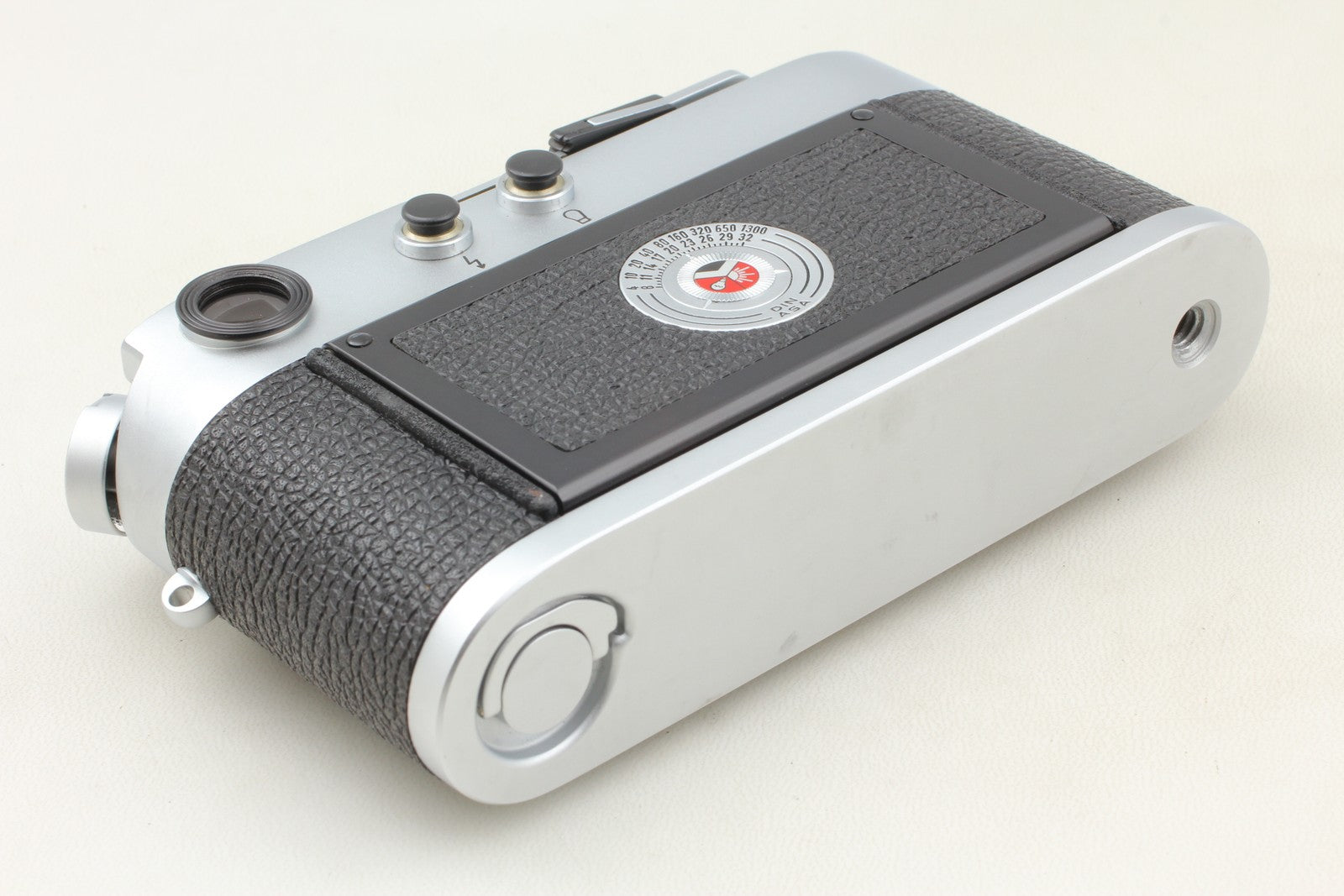 [MINT] Leica M4 35mm Film Camera Chrome Silver Germany From JAPAN