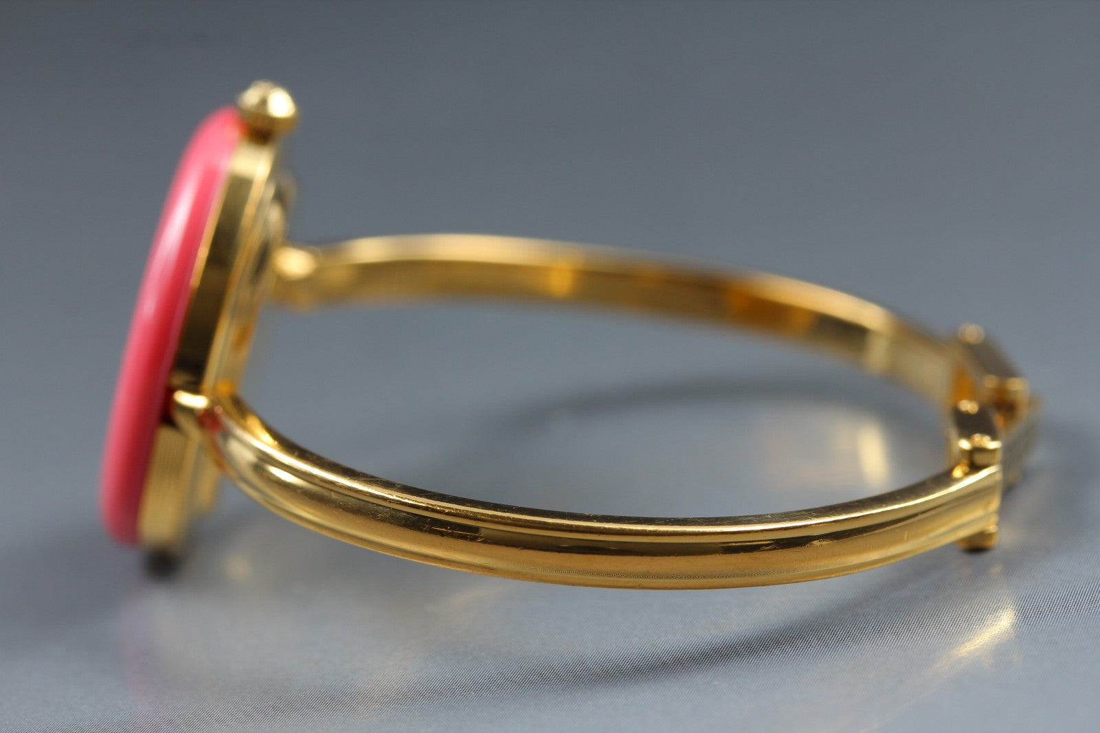 Vintage [S Size] Gucci Change Bezel 11/12.2 Pink Bezel Gold Women's Qz Watch