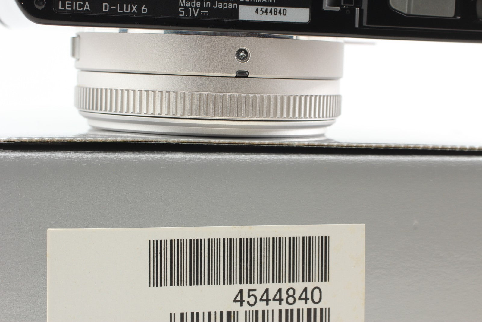 [N MINT w/SD32G] Leica D-LUX 6 18734 10.1 MP Glossy Black Digital Compact Camera