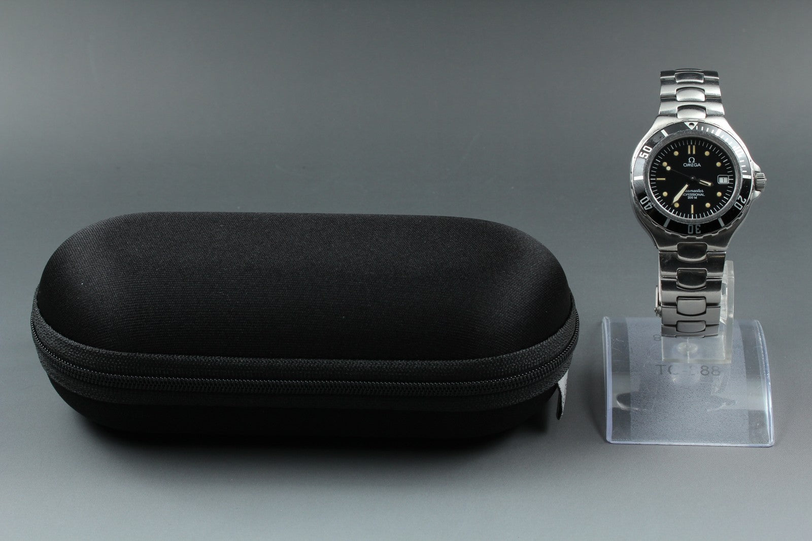 New Batt Vintage OMEGA seamaster Professional 200m Quartz Black Men's Watch 36mm