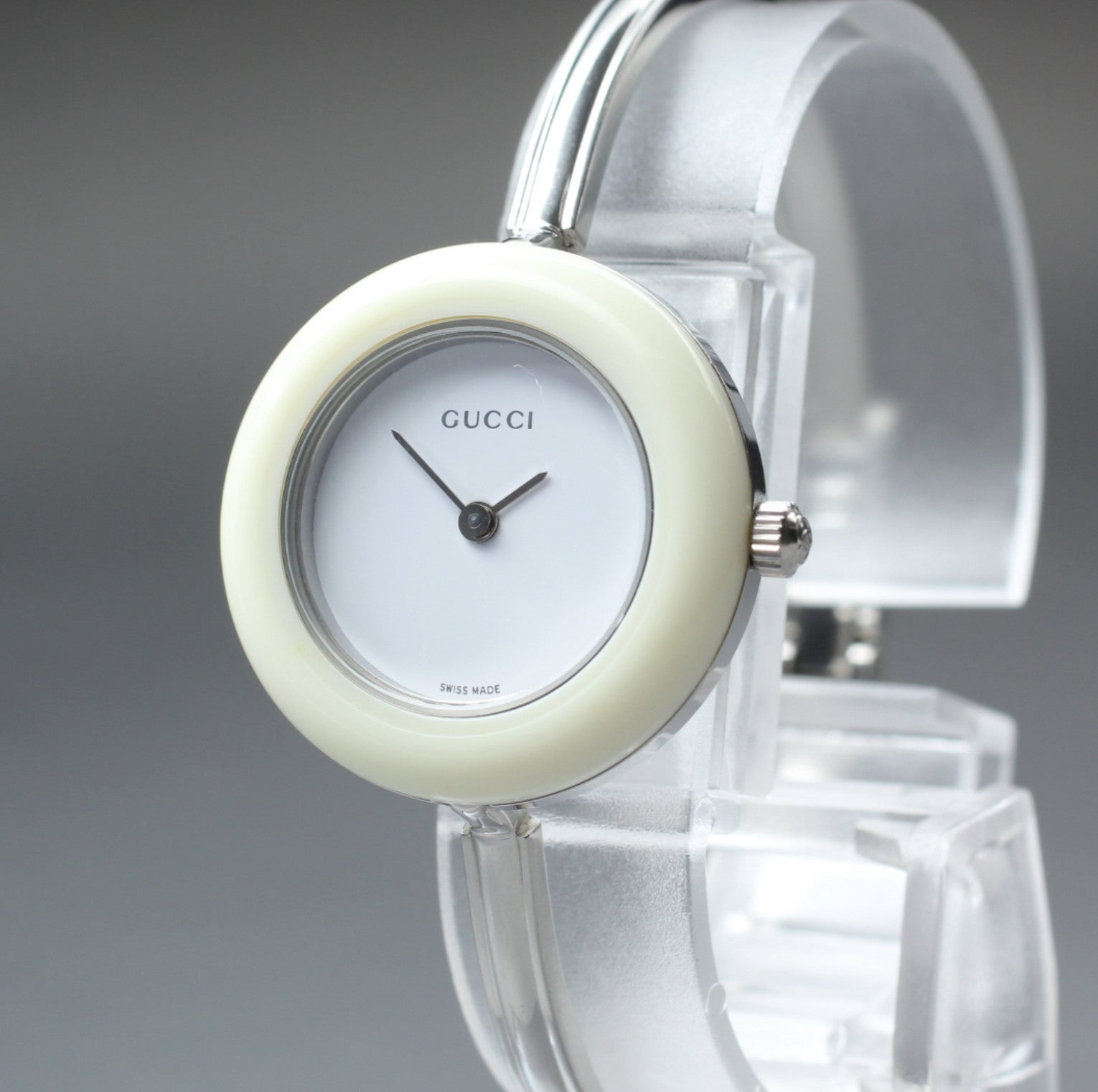 Vintage Gucci Change Bezel 11/12.2L White Bezel Silver Women's Quartz Watch