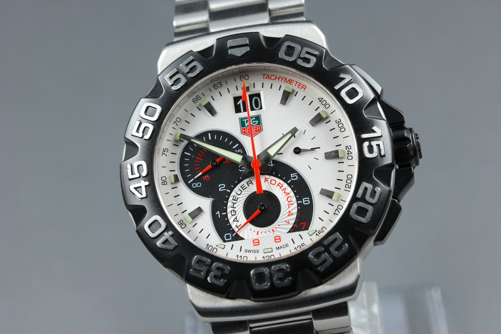 TAG Heuer Formula 1 CAH1011 Quartz White Dial Date Men's Watch 44mm JAPAN