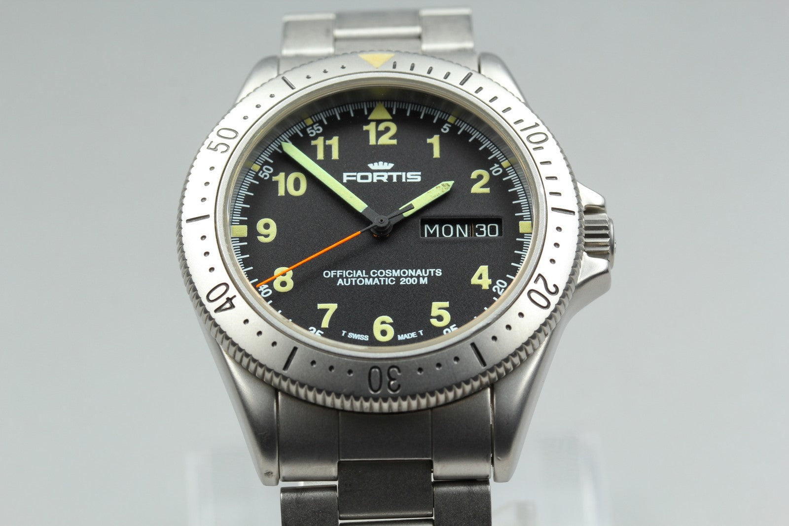 FORTIS Cosmonauts 610.22.158 Automatic Black Day/Date Men's Watch 39mm JP Exc+4