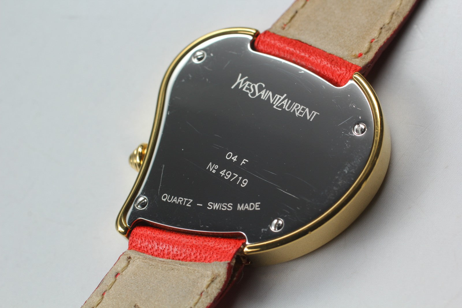 [Exc+5] Yves Saint Laurent Heart Gold Red 30mm Women's Watch Quartz JAPAN