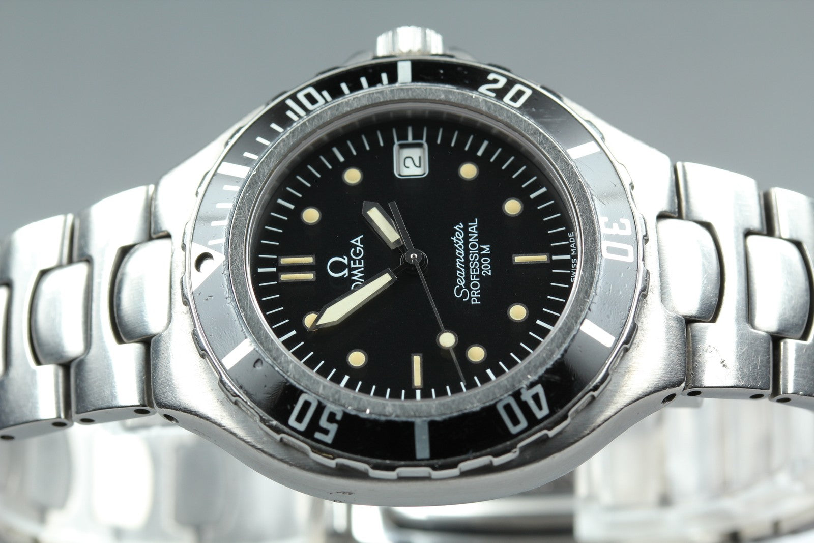 New Batt Vintage OMEGA seamaster Professional 200m Quartz Black Men's Watch 36mm