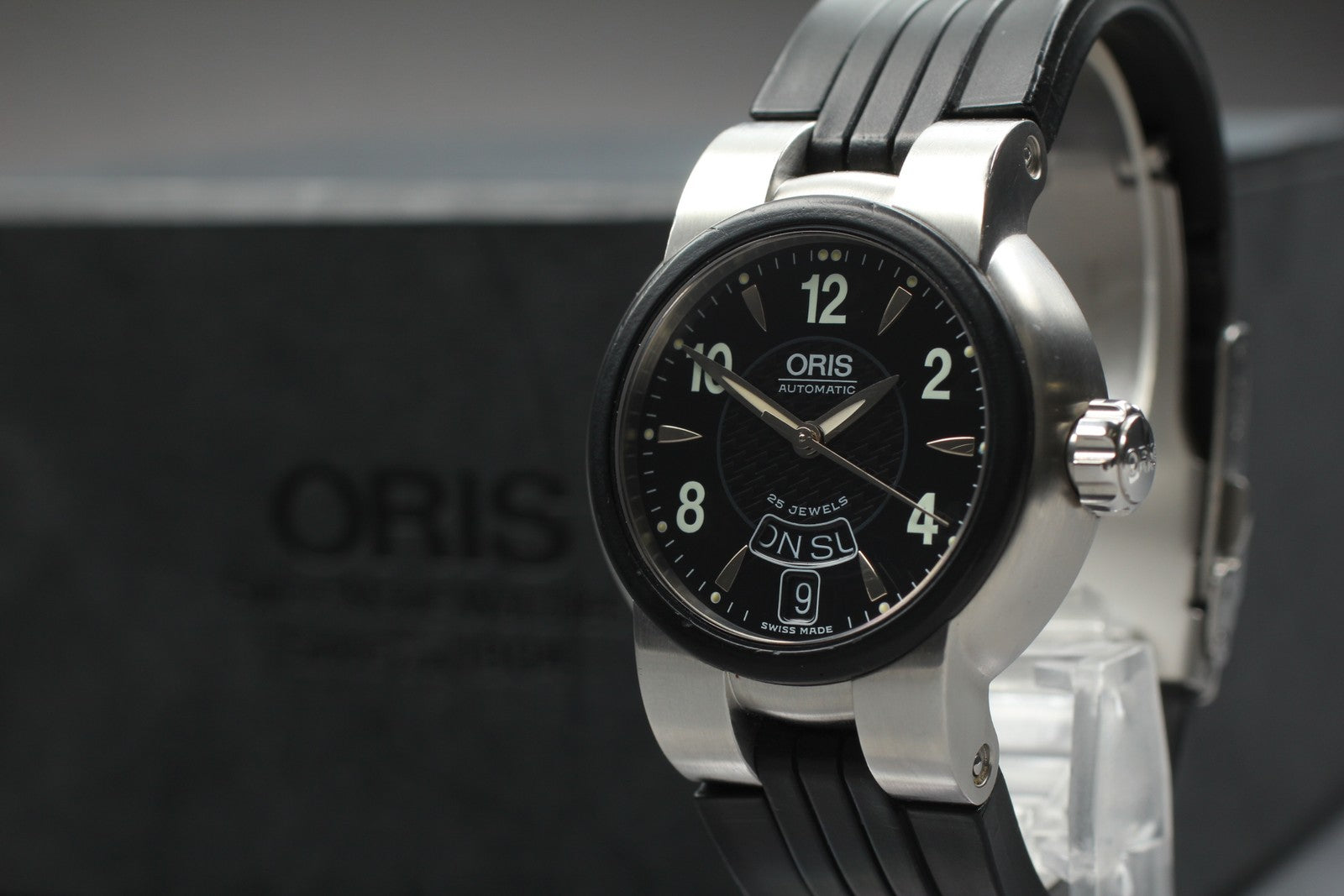 ORIS TT1 7523-44 Black Dial Automatic Day/Date Boy's Watch 37mm JAPAN Box