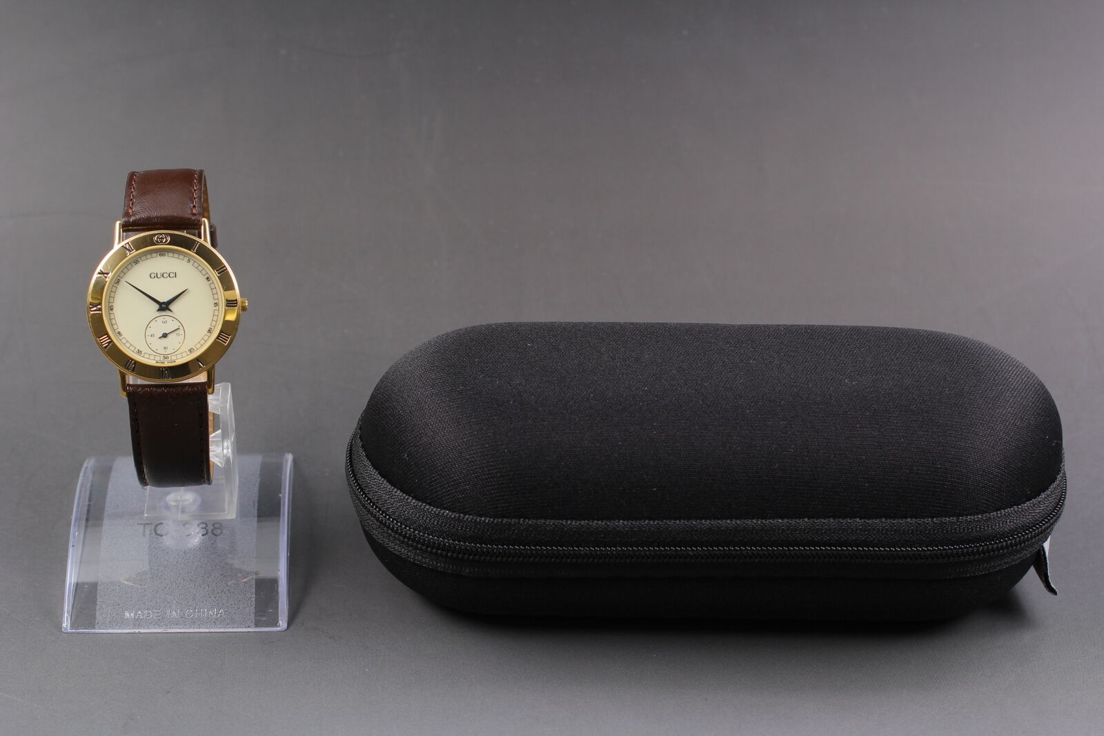 New Battery [Exc+5] Vintage Gucci 3000.2.M Small Second Men's Quartz Watch JAPAN