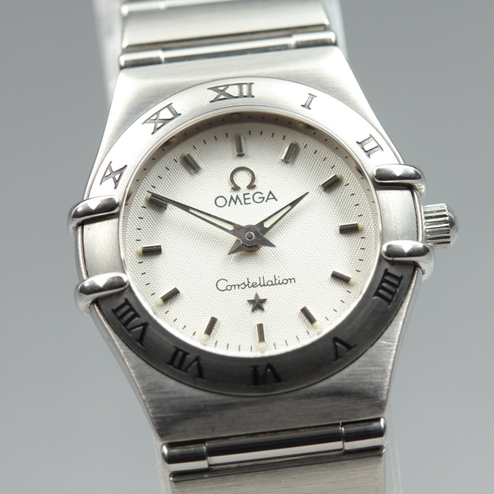 New Batt Vintage OMEGA Constellation Cal.1456 Quartz Silver Womens Watch 22mm JP