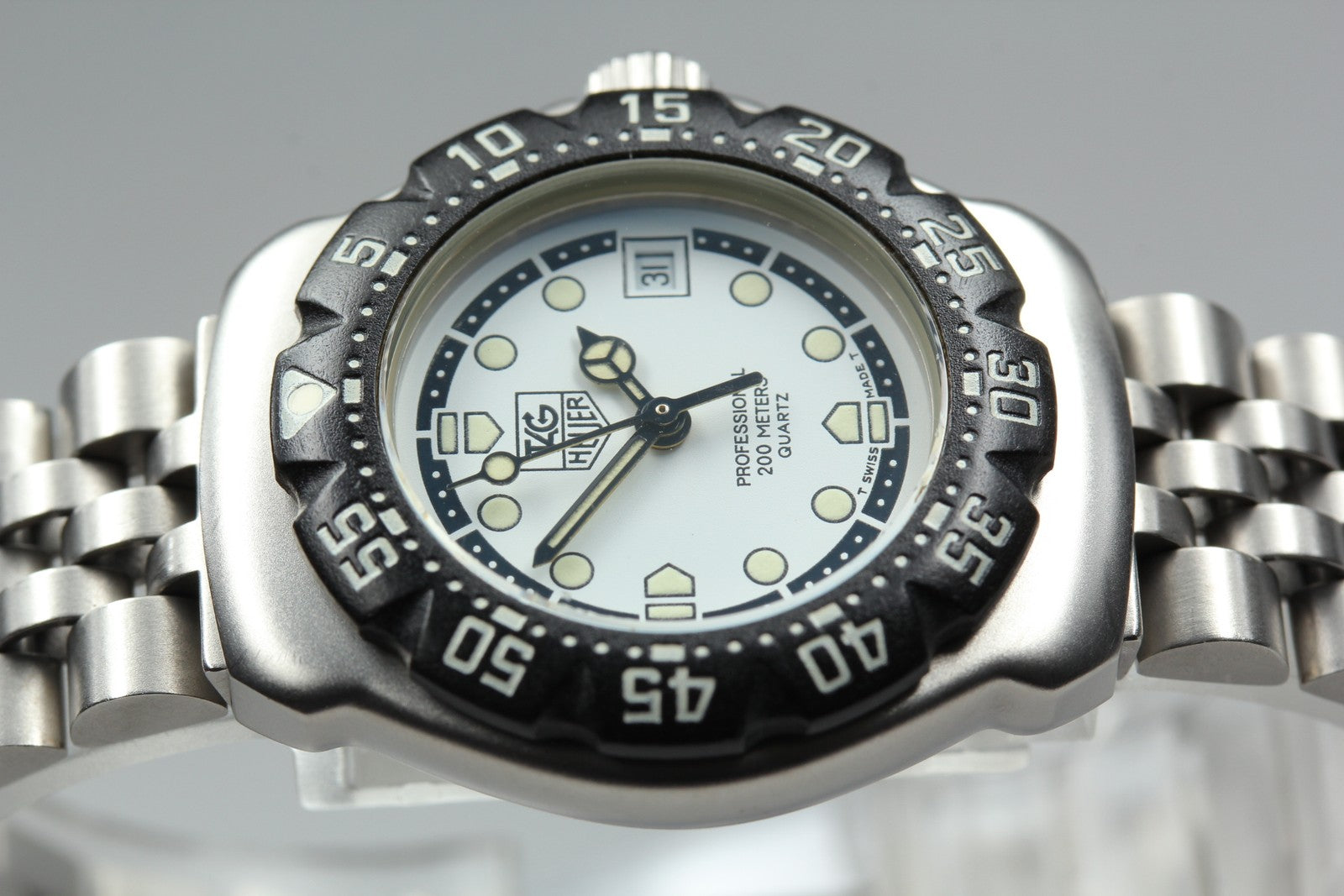 Vintage TAG Heuer Formula 1 WA1418 White Quartz Women's Watch 28mm From JAPAN