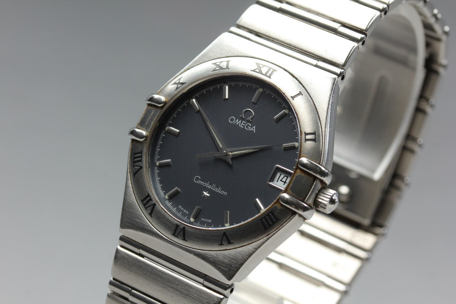 New Batt Vintage OMEGA Constellation 1512.4 Quartz Women's Watch 33mm JAPAN