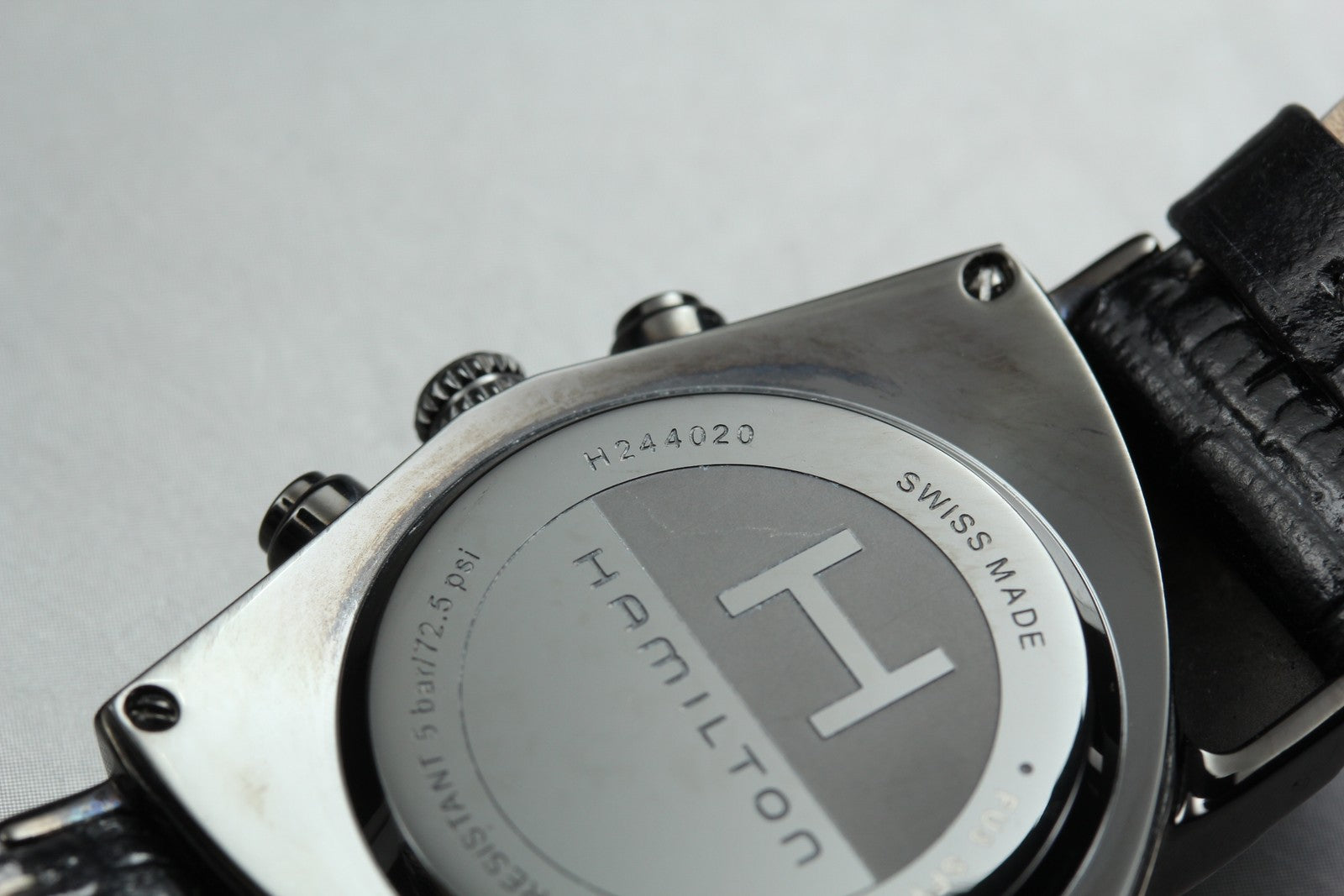 New Batt Hamilton Ventura H244020 Black Quartz Chronograph Men's 32mm Box